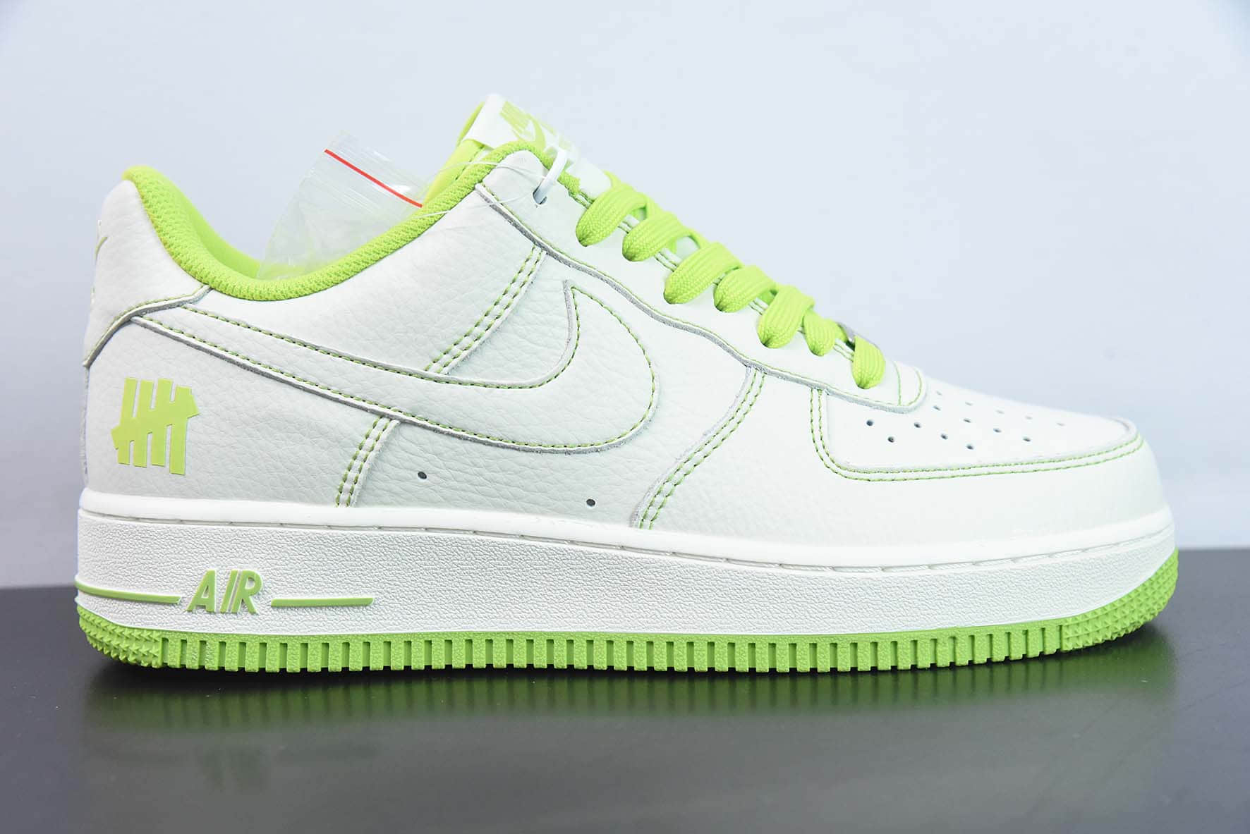 耐克Nike Undefeated x Nk Air Force 1'07 Low 五道杠米月色空军一号低帮休闲板鞋纯原版本 货号:UN1988-888