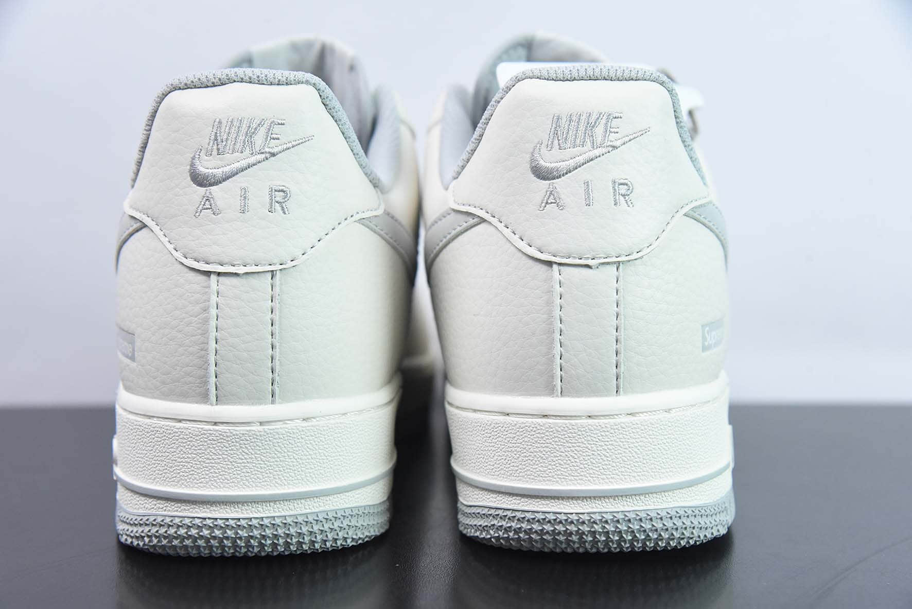 耐克Nike Air Force 1 Low supreme联名白灰空军一号低帮休闲板鞋纯原版本 货号:SU0220-007
