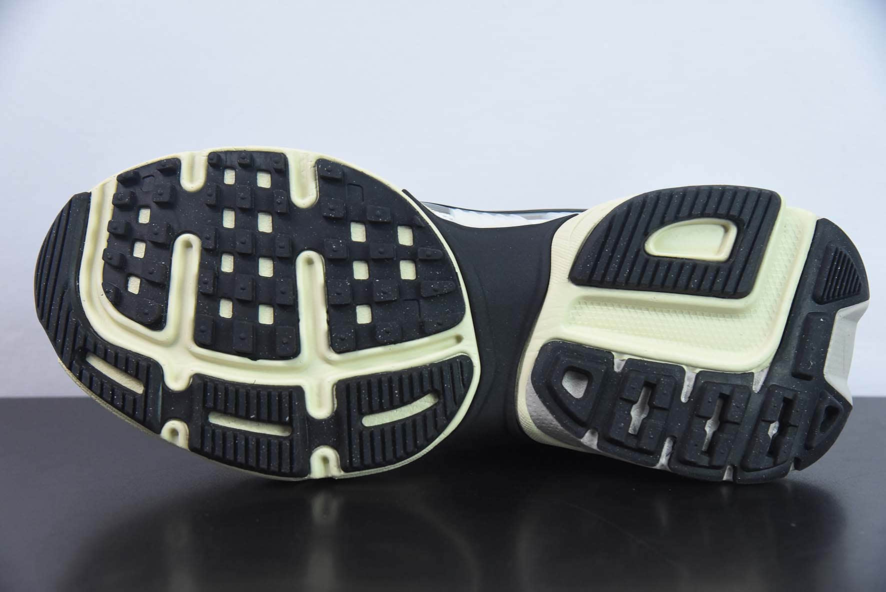 耐克Nike V2K Runtekk 3XL 金属银减震防滑复古低帮跑步鞋纯原版本 货号:FD0736-100