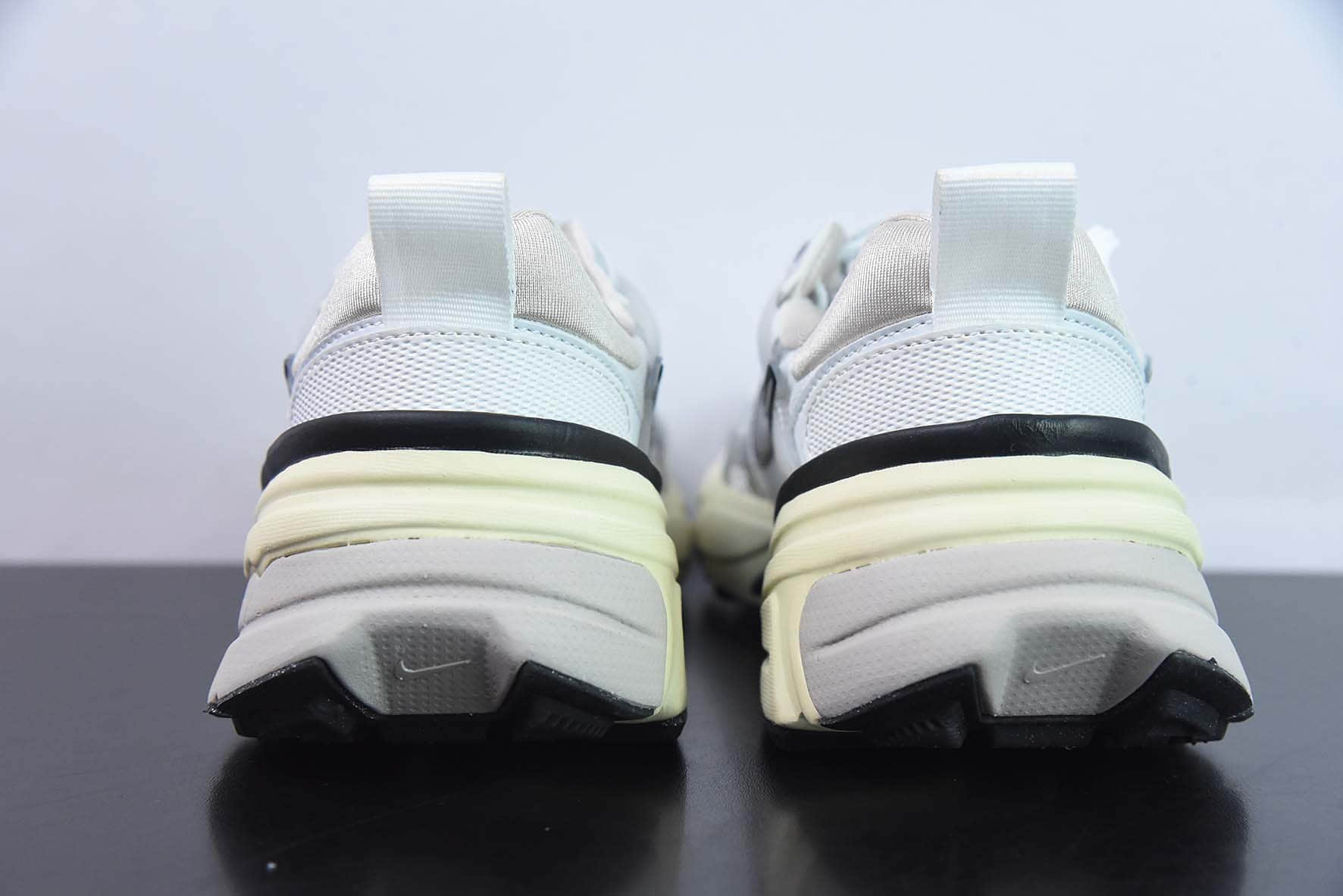 耐克Nike V2K Runtekk 3XL 金属银减震防滑复古低帮跑步鞋纯原版本 货号:FD0736-100