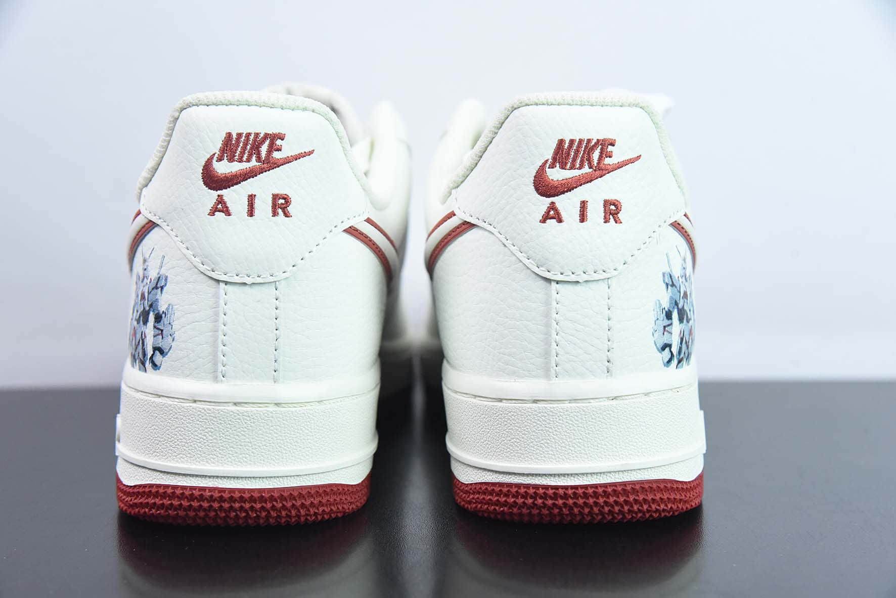 耐克Nike GUNDAM《机动战士高达》x Nike Air Force 1 07 LV8GUNDAM米白红高达空军一号经典百搭休闲运动板鞋纯原版本 货号:KK1256-658