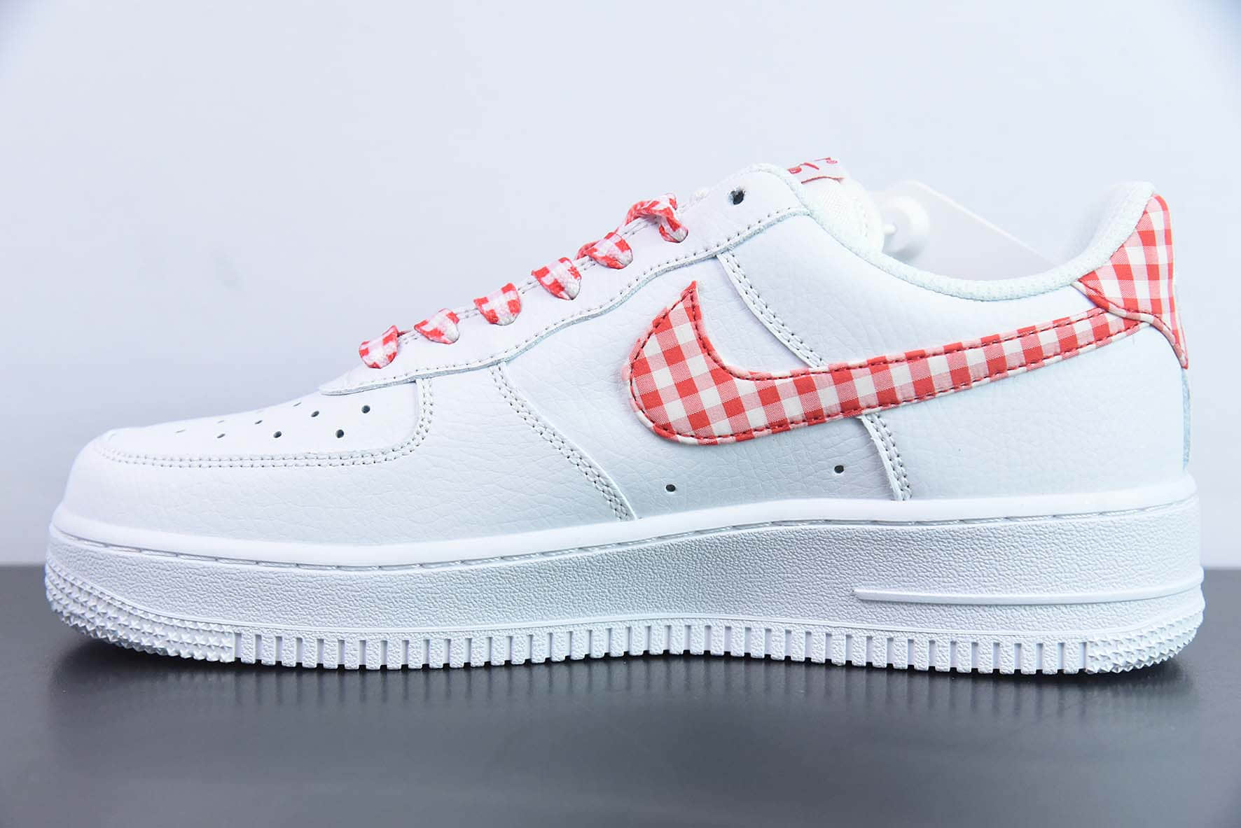 耐克Nike Air Force 1'07 Low 白红格子布空军一号低帮休闲板鞋纯原版本 货号:DZ2784-101