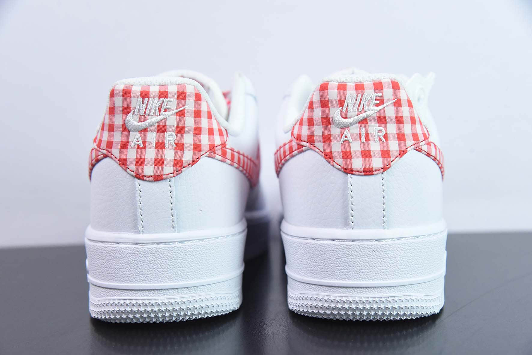 耐克Nike Air Force 1'07 Low 白红格子布空军一号低帮休闲板鞋纯原版本 货号:DZ2784-101
