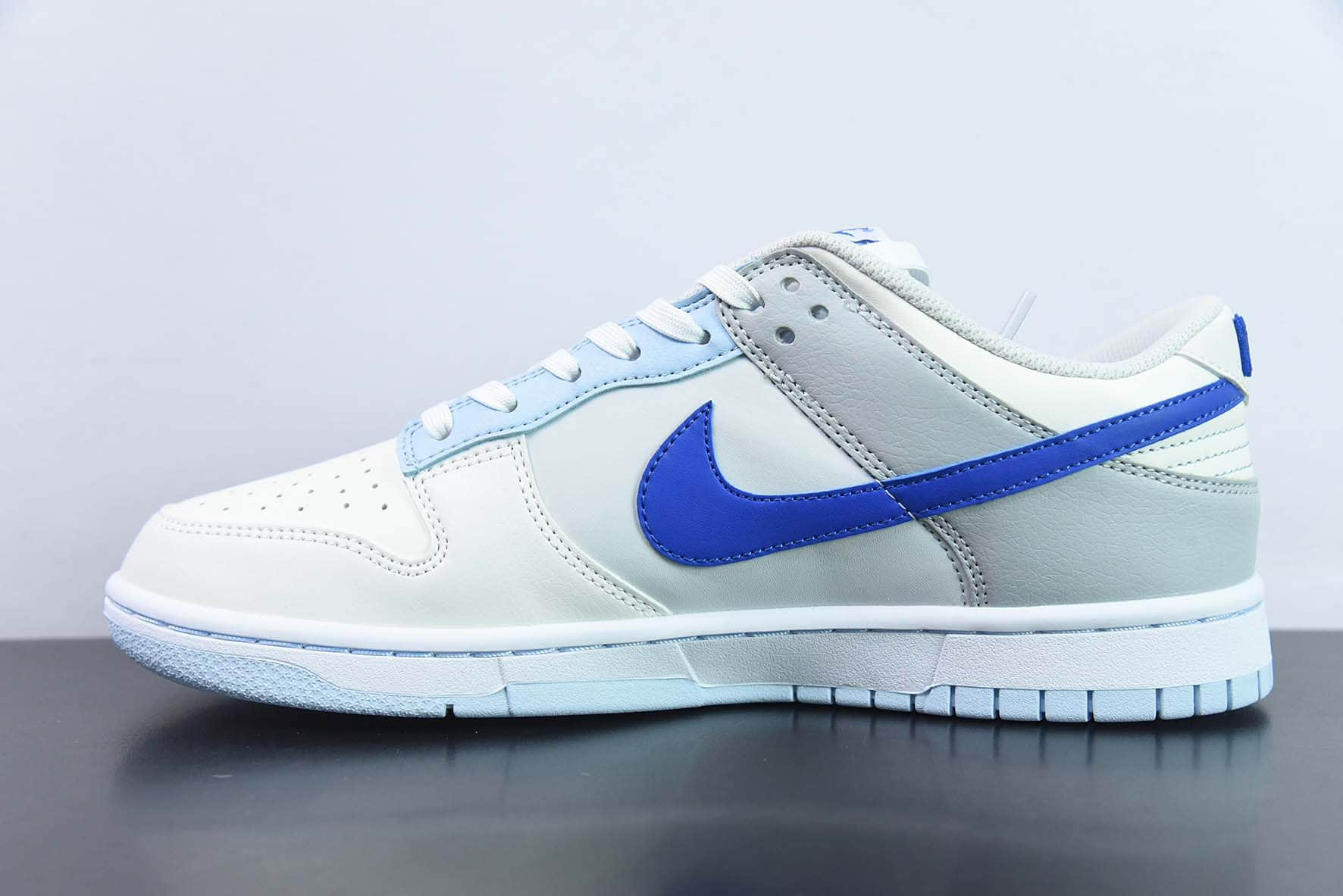 耐克Nike Dunk Low “Ivory Hyper Royal” 海盐蓝SB低帮休闲滑板鞋纯原版本 货号:FB1843-141