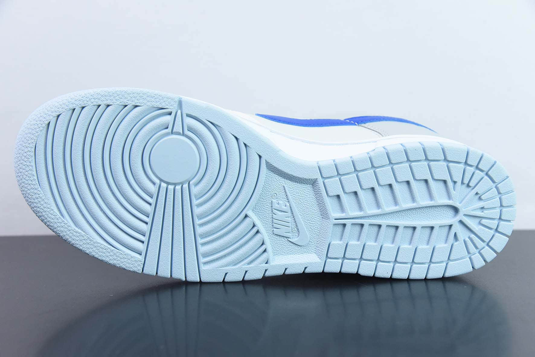 耐克Nike Dunk Low “Ivory Hyper Royal” 海盐蓝SB低帮休闲滑板鞋纯原版本 货号:FB1843-141