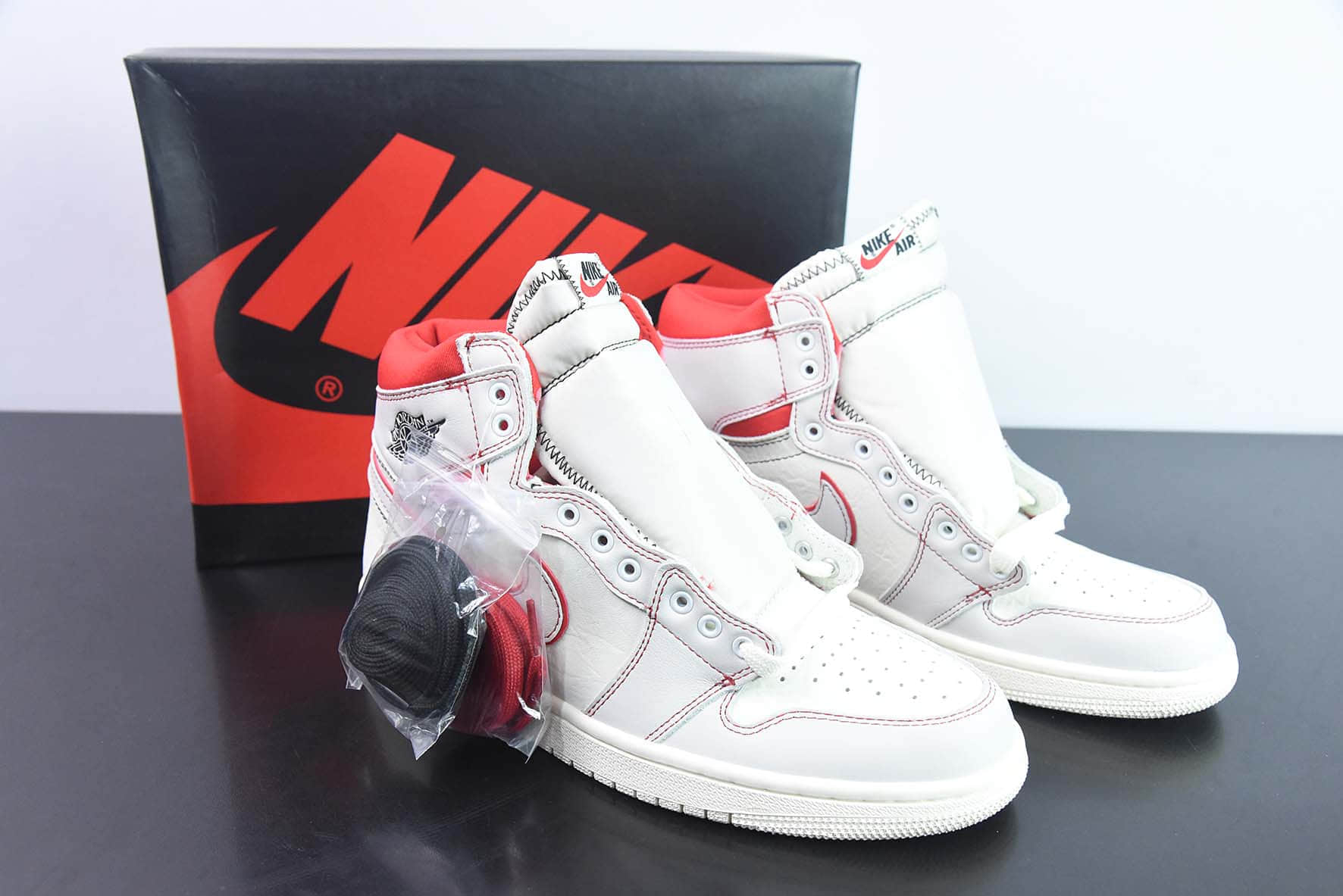 乔丹Air Jordan 1 Retro PhantomAJ1白红兔八哥高帮复古文化篮球鞋纯原版本 货号:555088-160