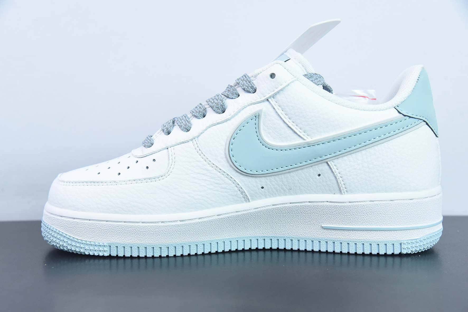 耐克Nike Air Force 1 Low白蓝满天星空军一号低帮休闲板鞋纯原版本 货号：AQ2566-201 