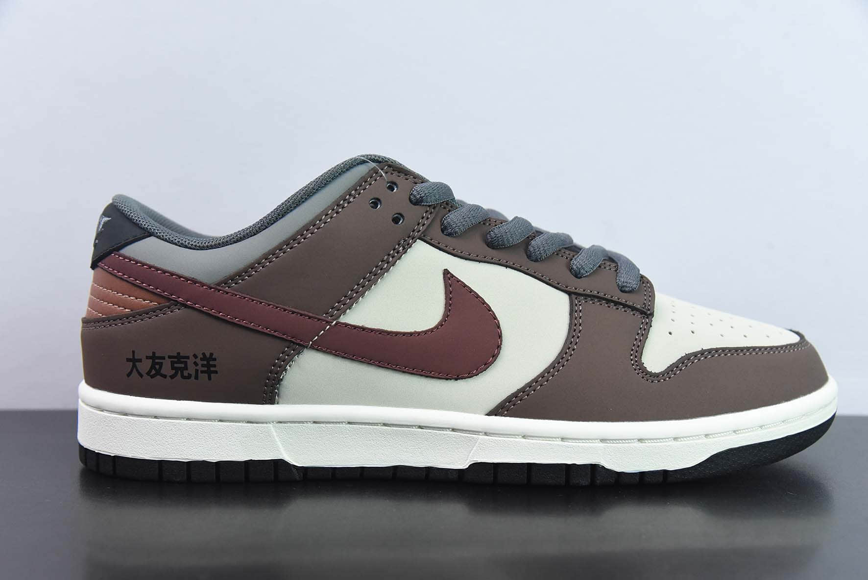 耐克Nike tomo Katsuhiro x NK SB Dunk Low Steamboy OST 大友克洋联名红棕低帮休闲运动滑板板鞋纯原版本 货号:DD0302-956