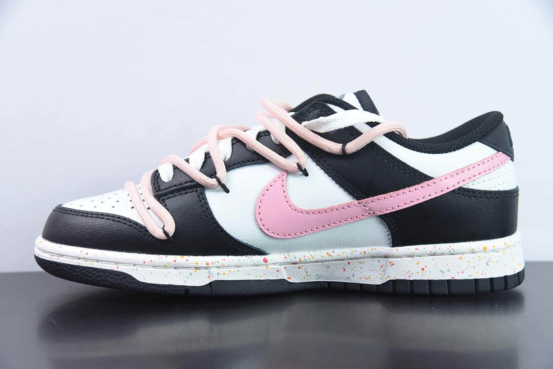 耐克Nike Dunk Low Multi Color 活力三勾黑白粉定制版解构绑带休闲板鞋纯原版本 货号：FD4623-140