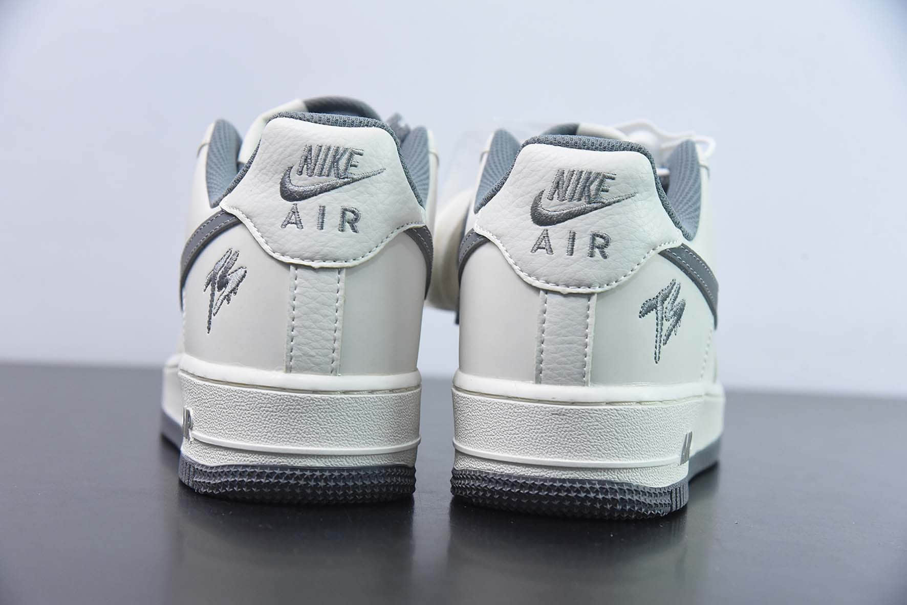 耐克Nike Air Force 1 TS联名深灰帆布空军一号低帮运动休闲板鞋纯原版本 货号:PF9055-751