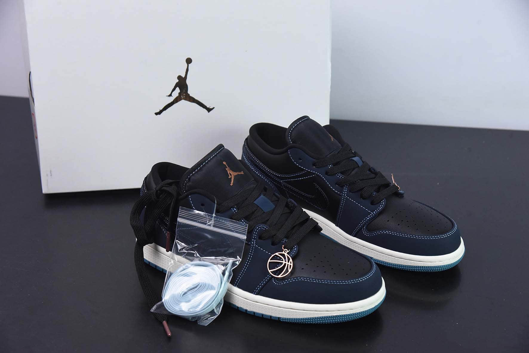 乔丹Air Jordan 1 Low AJ1黑午夜蓝低帮复古运动篮球鞋纯原版本 货号:FJ5478-010