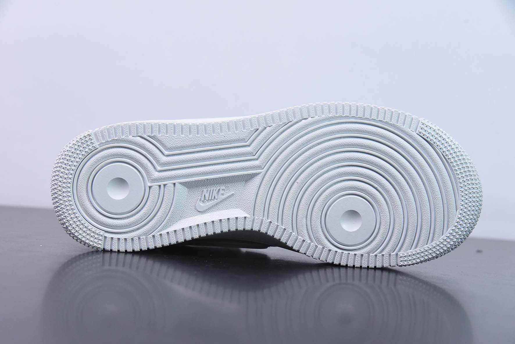 耐克Nike Ambush x Nk Air Force 1'07 Low Phantom 联名款纯白空军一号低帮休闲板鞋纯原版本 货号:DV3464-003