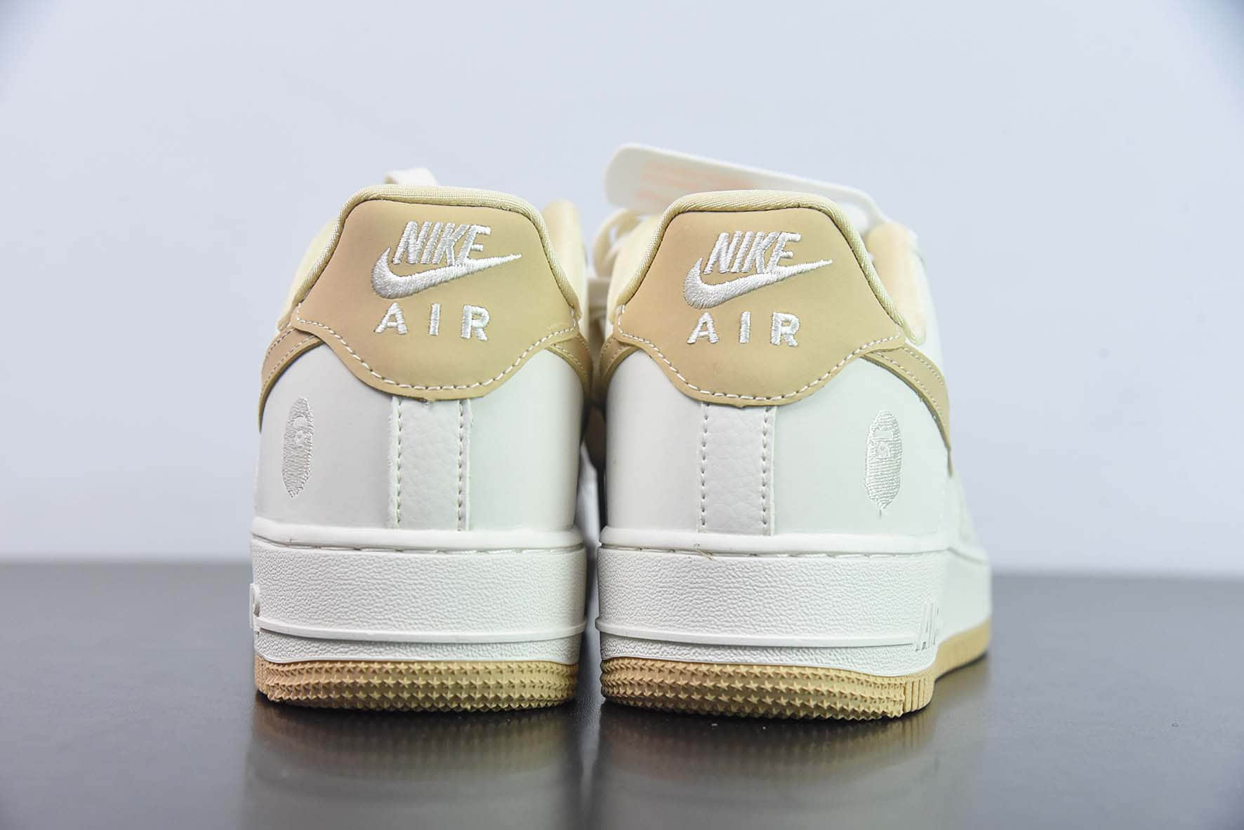 耐克Nike Air Force 1 Low猿人头联名米白黄色双勾空军一号低帮运动休闲板鞋纯原版本 货号:BS9055-747