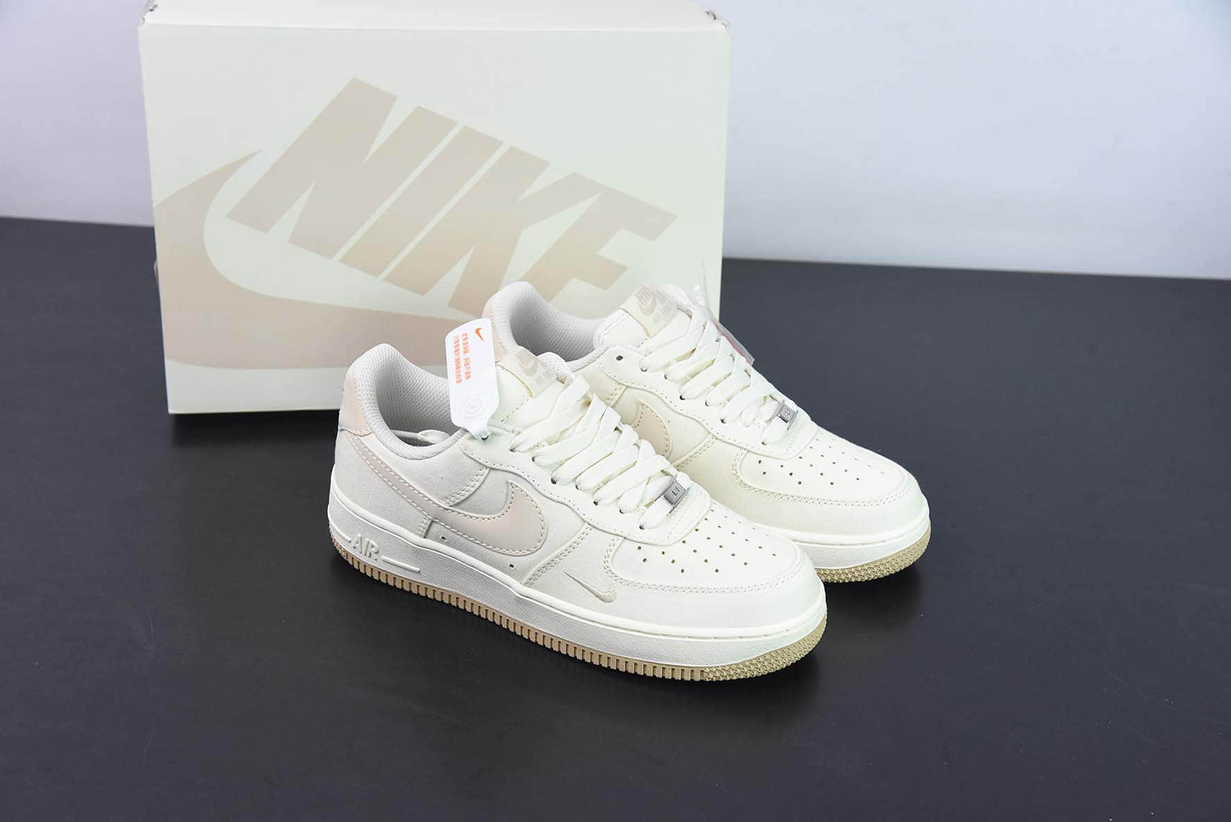 耐克Nike Air Force 1'07 Low卡其小勾布面空军一号低帮休闲板鞋纯原版本 货号:ME0112-577