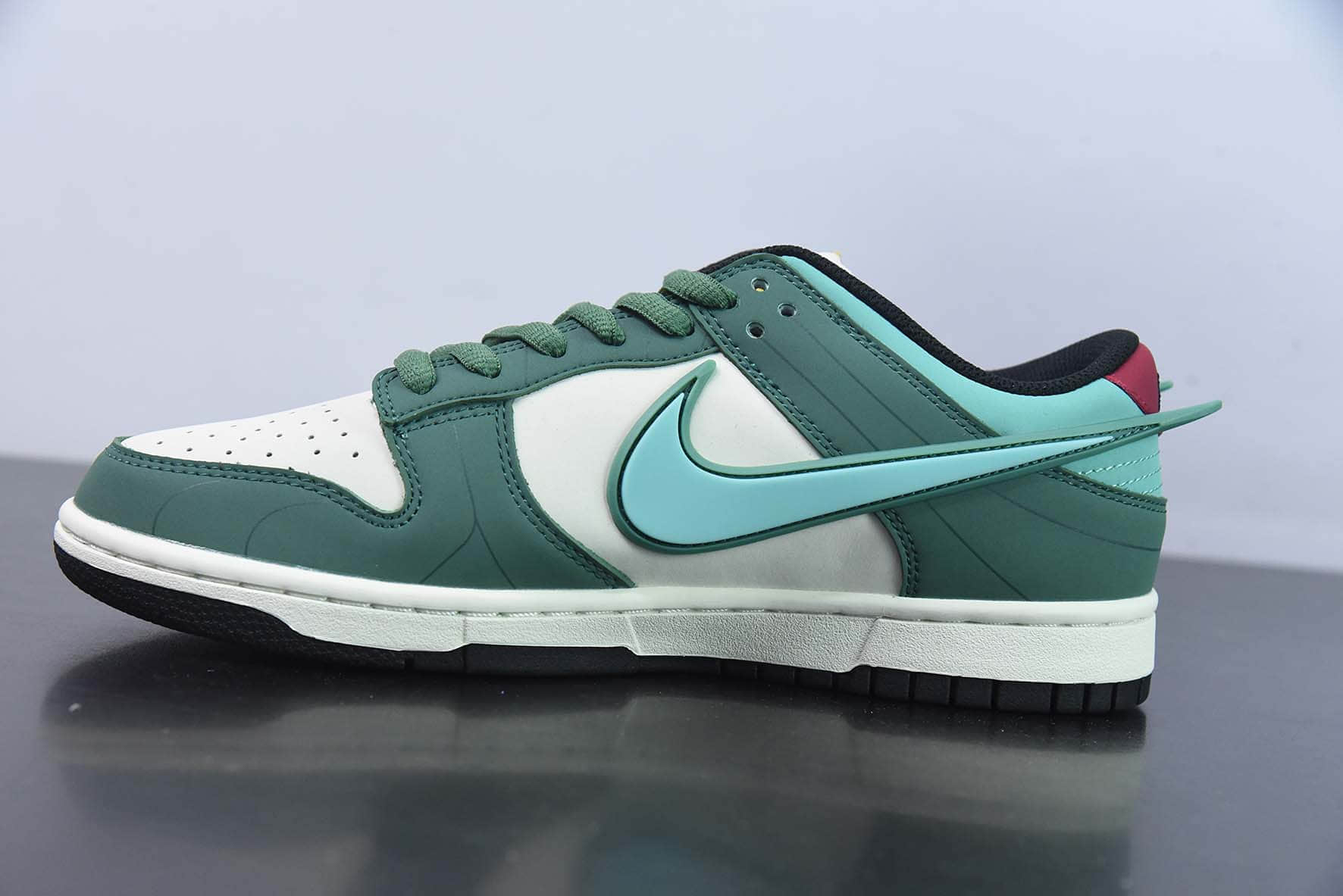 耐克Nike SB Dunk LowSaint深绿米白紫龙圣斗士扣篮系列低帮休闲运动滑板板鞋纯原版本 货号：ZD2356-156