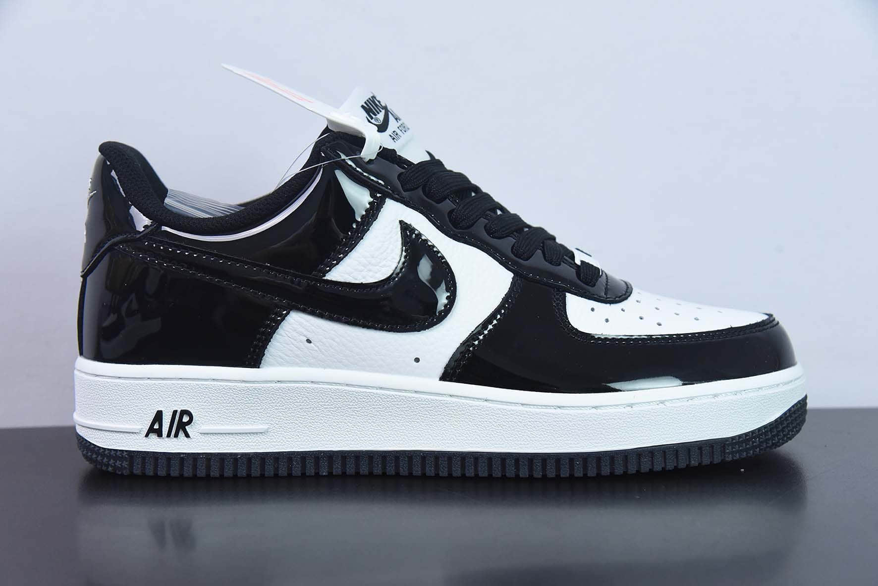 耐克Nike Air Force 1’07 LowBlackWhitePande漆皮黑白熊猫空军一号低帮休闲板鞋纯原版本 货号:HP3656-588