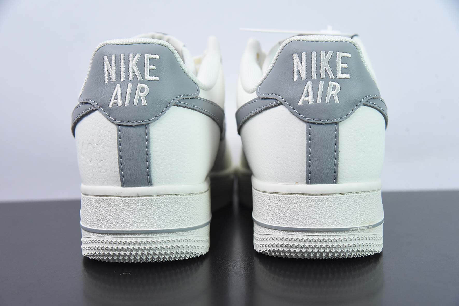耐克Nike Air Force 1 AF1白灰刺绣40周年纪念版空军一号低帮休闲板鞋纯原版本 货号: DQ7658-106