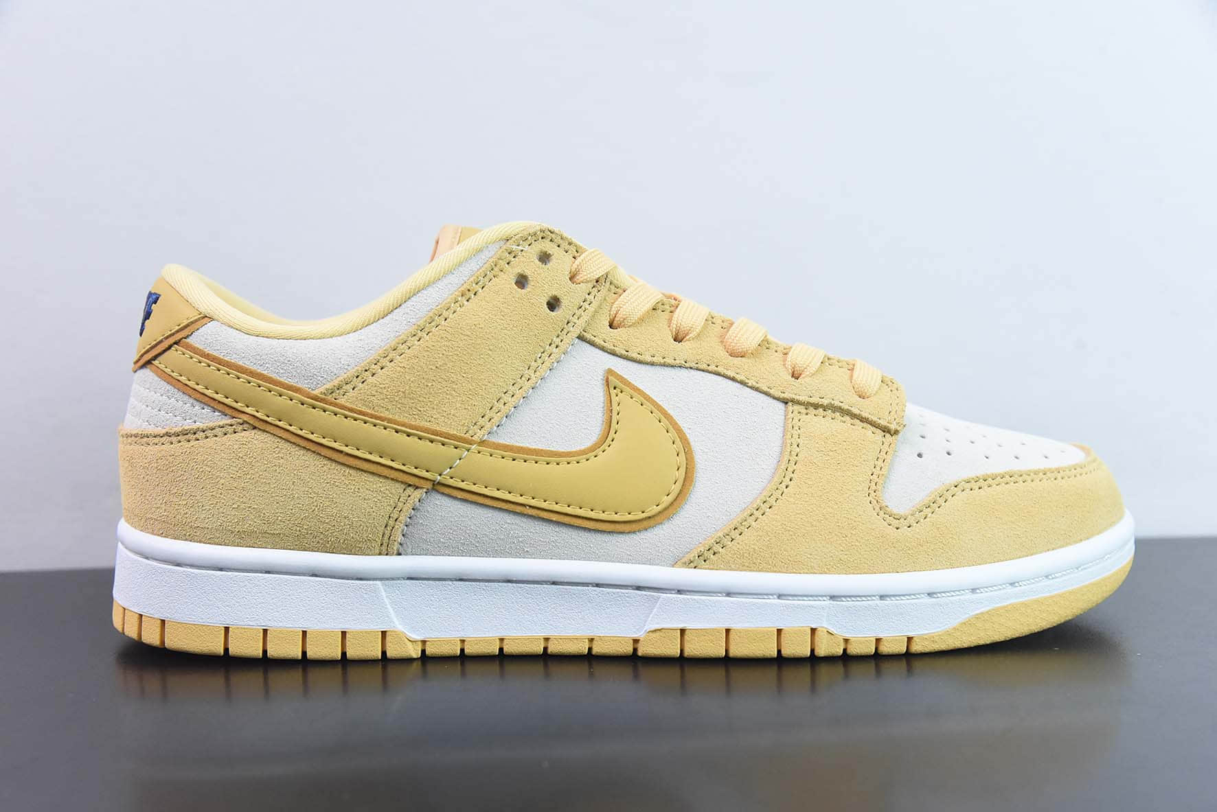 耐克Nike SB Dunk Low LXGold Suede 黄金小麦SB低帮休闲滑板鞋纯原版本 货号:DV7411-200