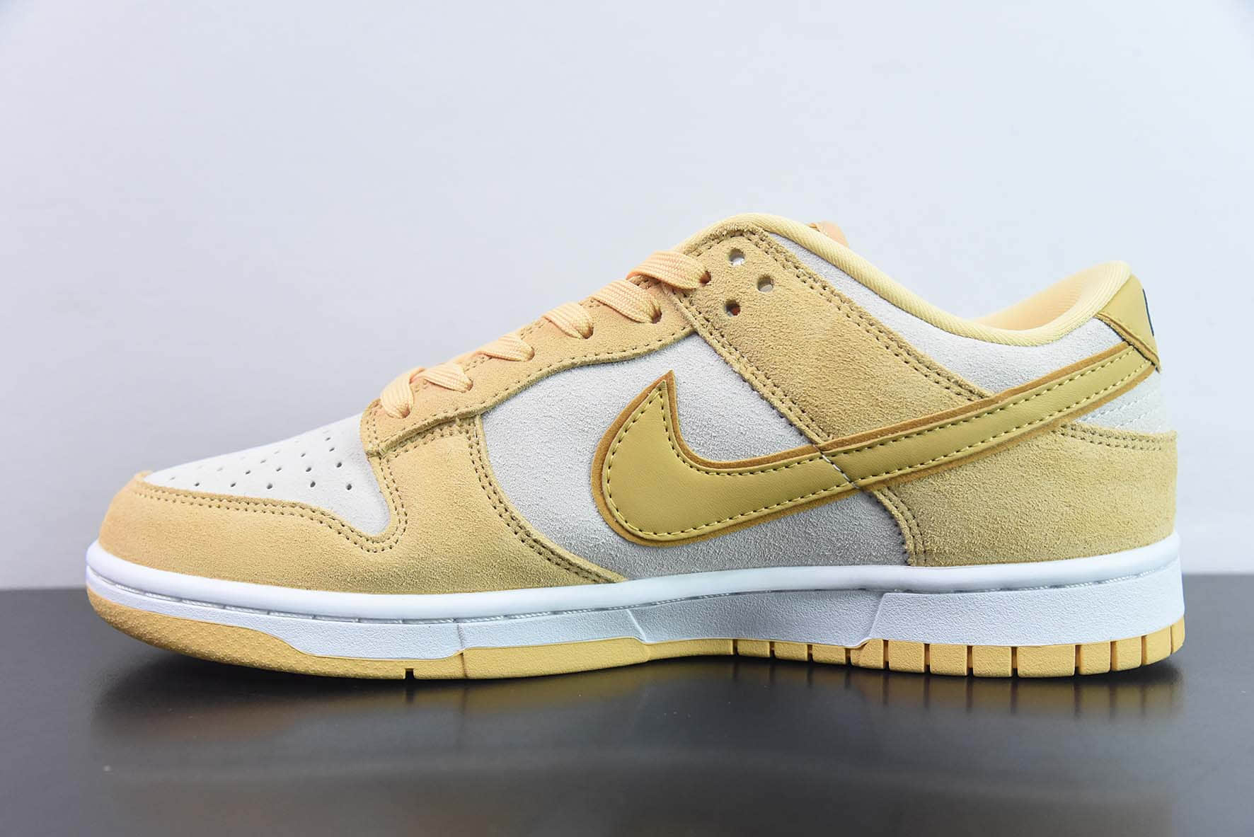 耐克Nike SB Dunk Low LXGold Suede 黄金小麦SB低帮休闲滑板鞋纯原版本 货号:DV7411-200