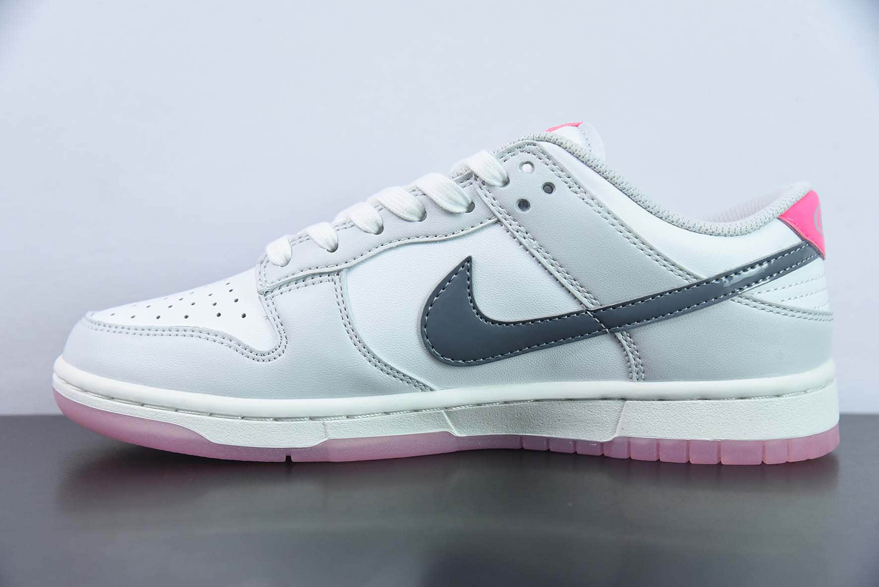 耐克NIKE SB Dunk Low Summit White & Pink Foam粉白520情人节SB低帮休闲滑板鞋纯原版本 货号:FN3451-161