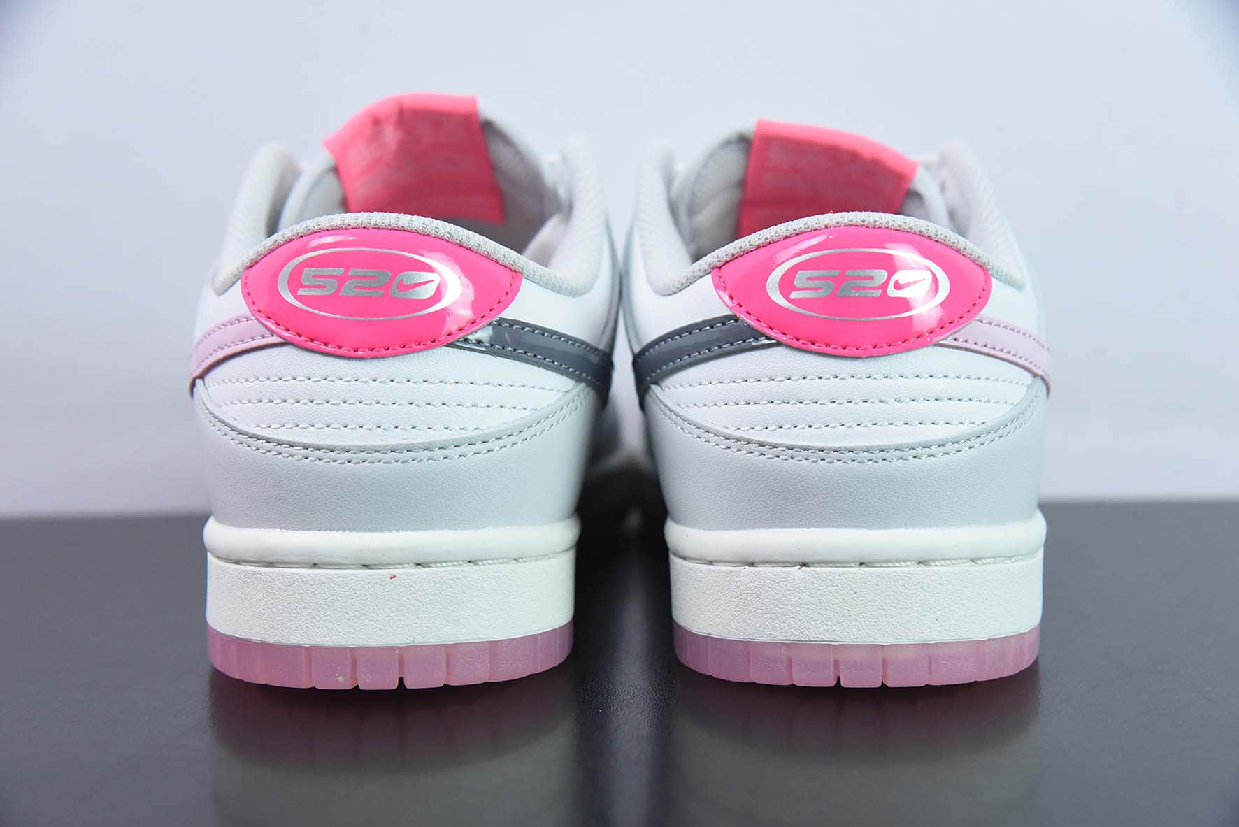 耐克NIKE SB Dunk Low Summit White & Pink Foam粉白520情人节SB低帮休闲滑板鞋纯原版本 货号:FN3451-161