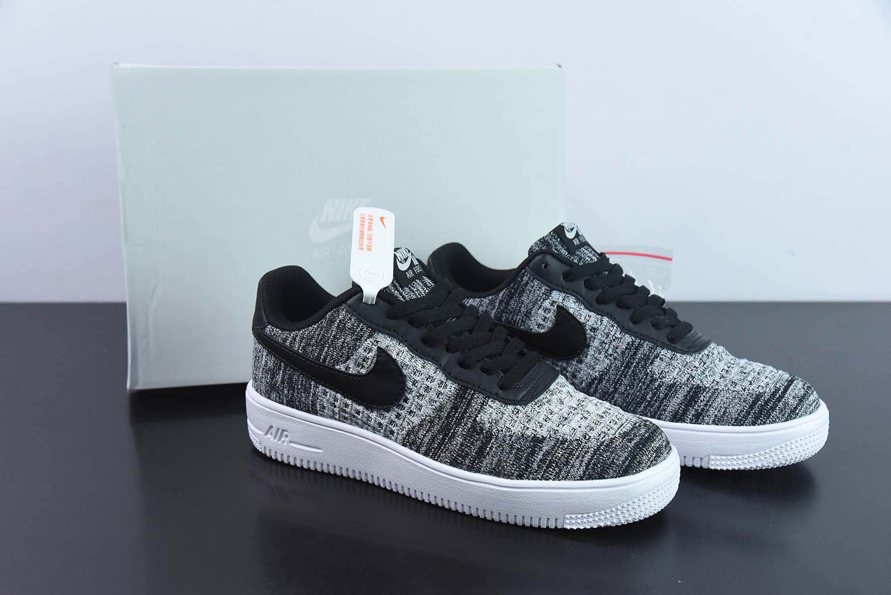 耐克NIke Air Force 1 Low 2.0黑飞线空军一号低帮休闲板鞋纯原版本 货号:AV3042-001