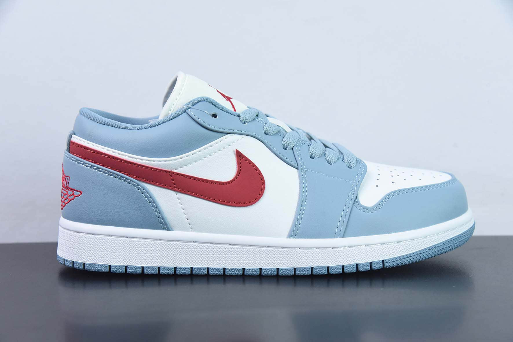 乔丹Air Jordan AJ1 Low 蓝白红低帮复古篮球鞋纯原版本 货号:DC0774-164