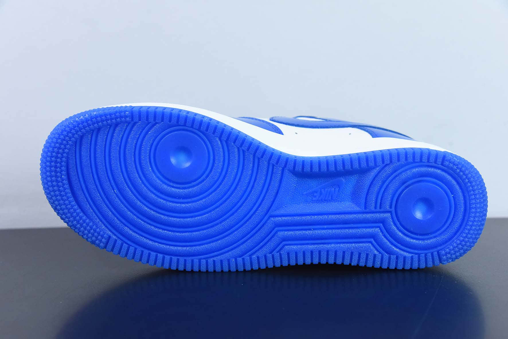 耐克Nike Air Force 1 Low ’07 蓝色漆皮空军一号低帮休闲板鞋纯原版本 货号:HP3656-555