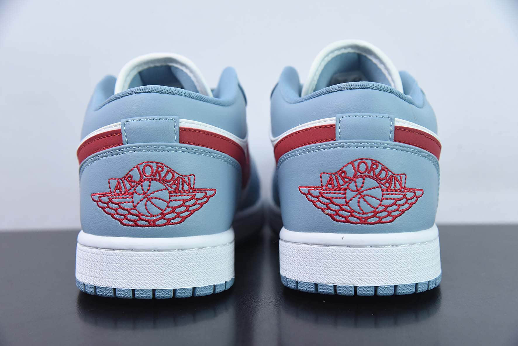 乔丹Air Jordan AJ1 Low 蓝白红低帮复古篮球鞋纯原版本 货号:DC0774-164