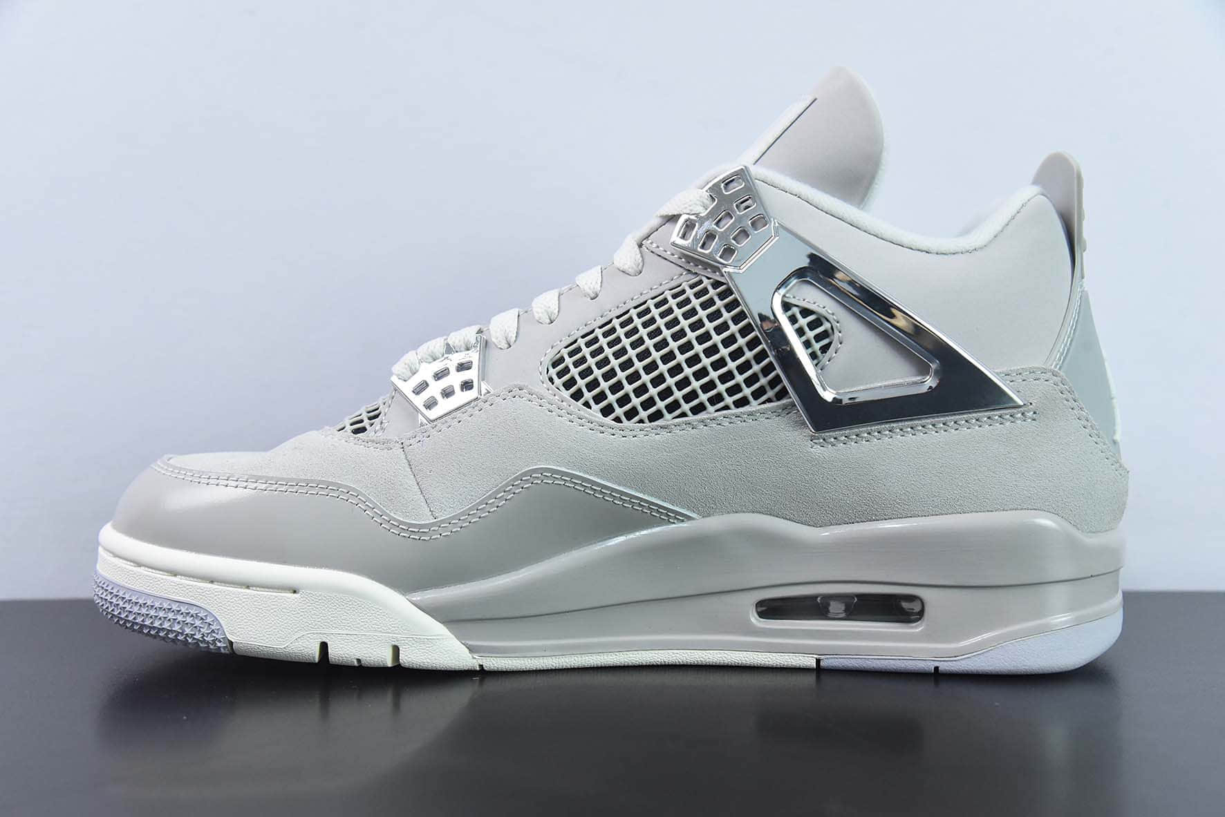 乔丹Air Jordan 4 WMNS “Frozen Moments” AJ4电镀银男子文化篮球鞋纯原版本 货号:AQ9129-001
