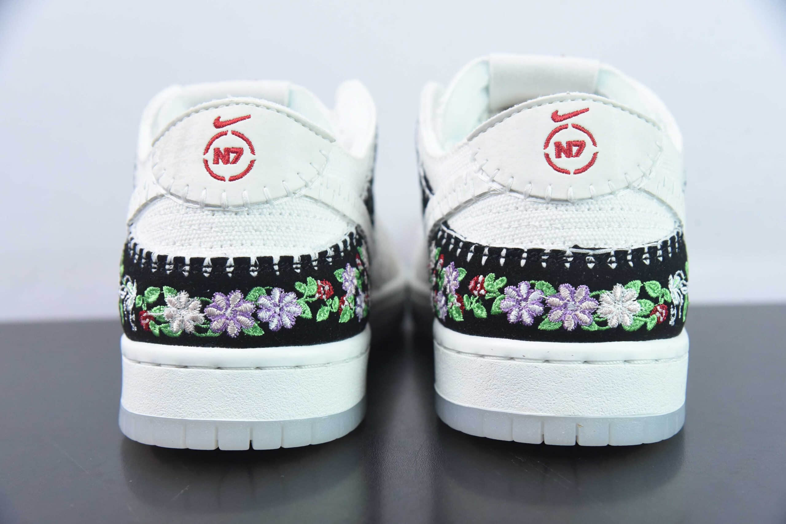 耐克Nike SB Dunk Low N7 喜鹊花卉刺绣印花SB低帮休闲滑板鞋纯原版本 货号:FD6951-300
