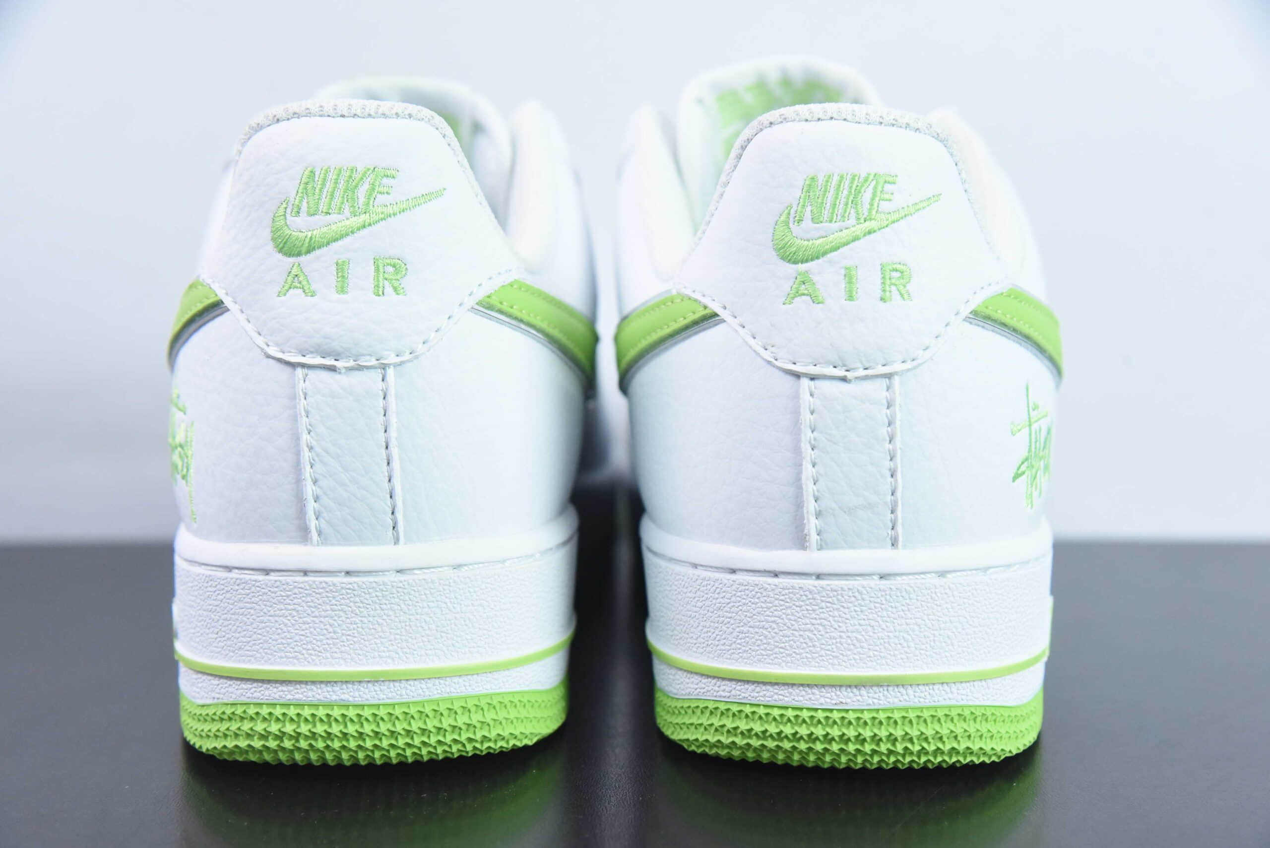 耐克Nike Stussy x Nike Air Force 1´07 LowWhiteApple Green白绿苹果绿斯图西刺绣小钩空军一号低帮休闲板鞋纯原版本 货号:CW2288-111