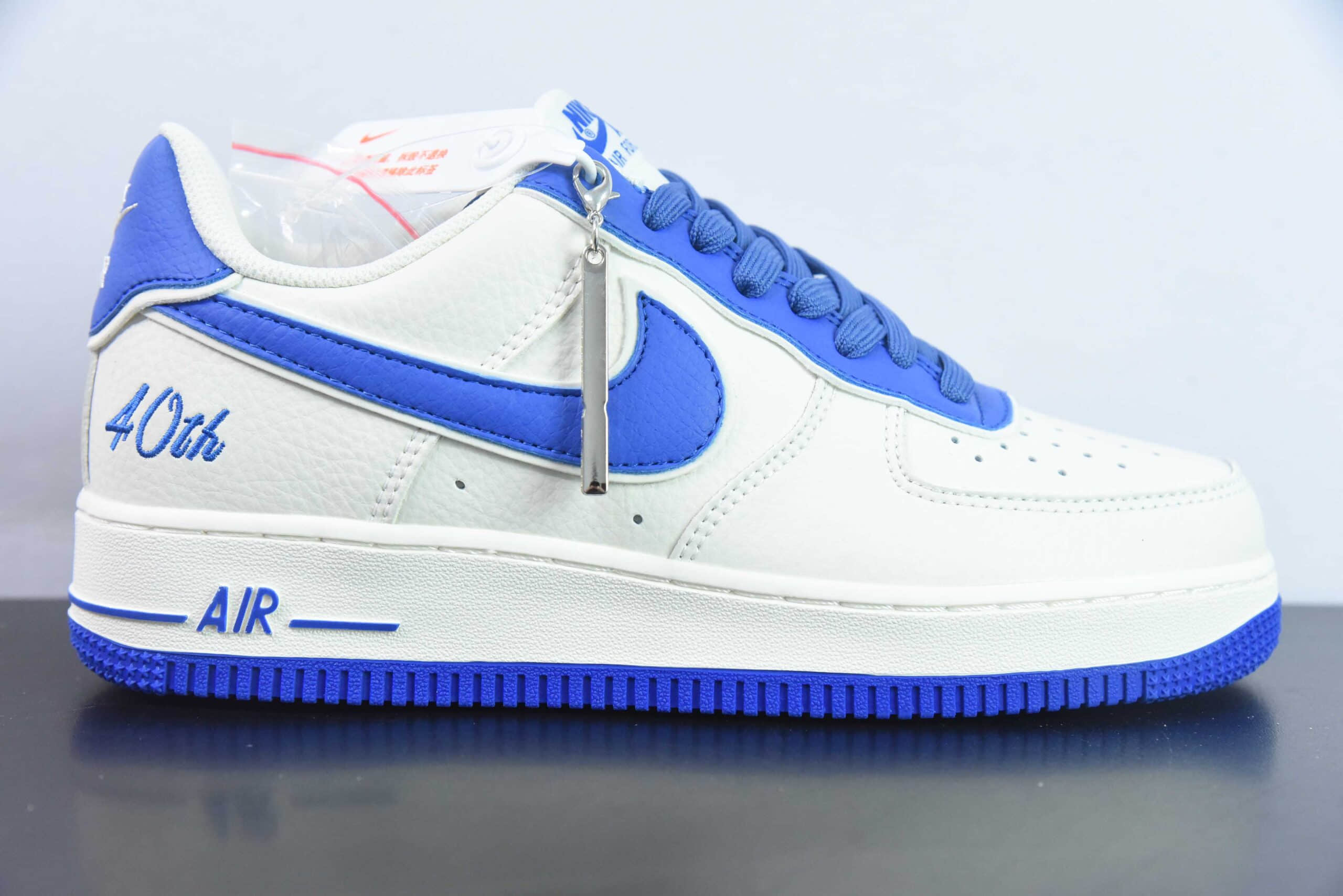 耐克Nike Air Force 1 Low “40TH” 皮革米白蓝银叠勾空军一号低帮休闲板鞋纯原版本 货号:JF1983-555