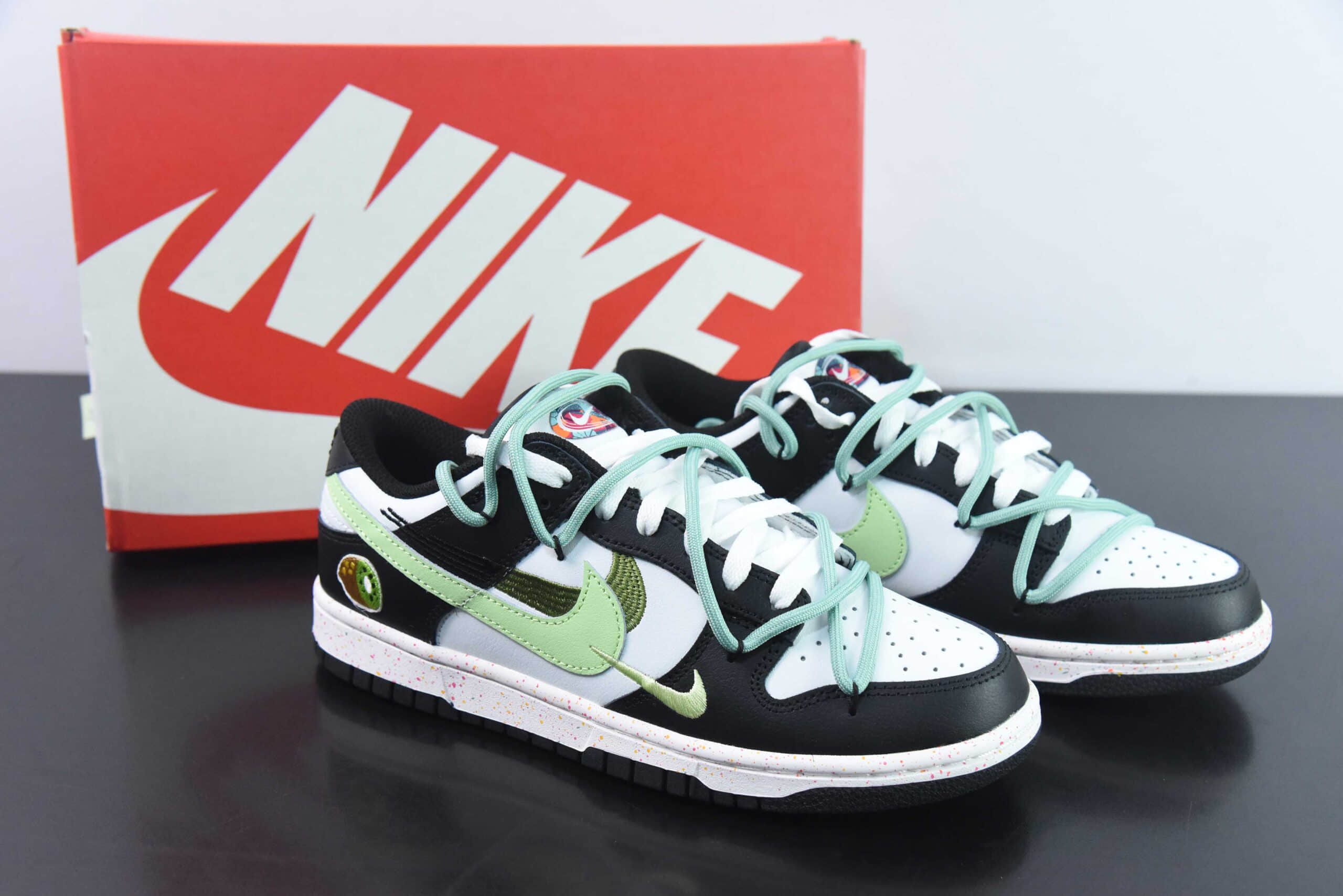 耐克Nike SB Dunk Low 解构活力三钩黑白绿SB低帮休闲滑板鞋纯原版本 货号：FD4623-152