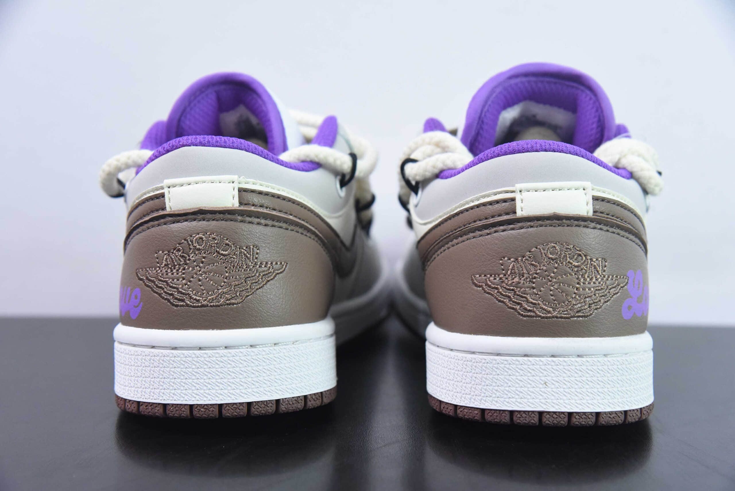 乔丹Air Jordan 1 Low GSAJ1浅灰紫棕巧克力奶茶绑绳低帮复古文化篮球鞋纯原版本 货号:553560-215