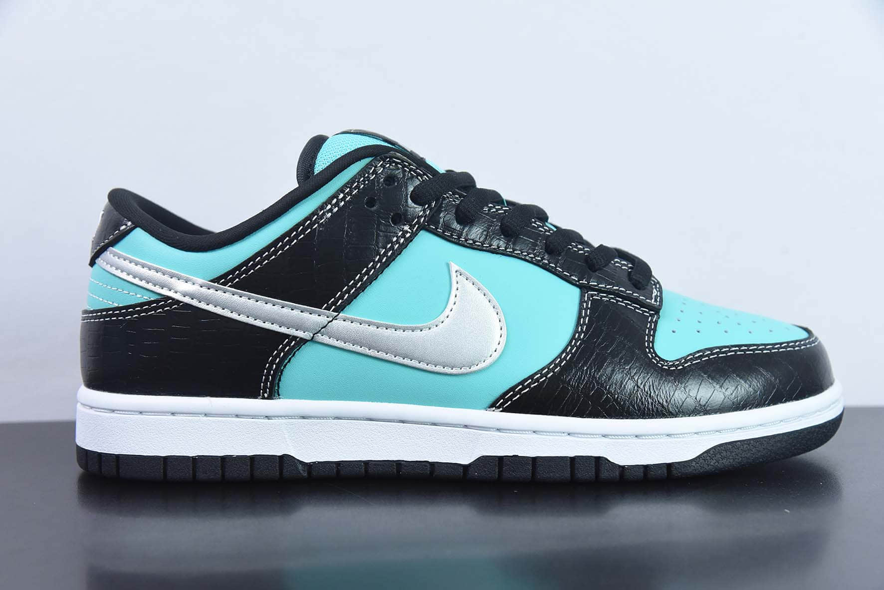 耐克Nike Dunk SB Diamond Tiffany钻石薄荷绿SB低帮运动休闲板鞋纯原版本 货号：304292-402 