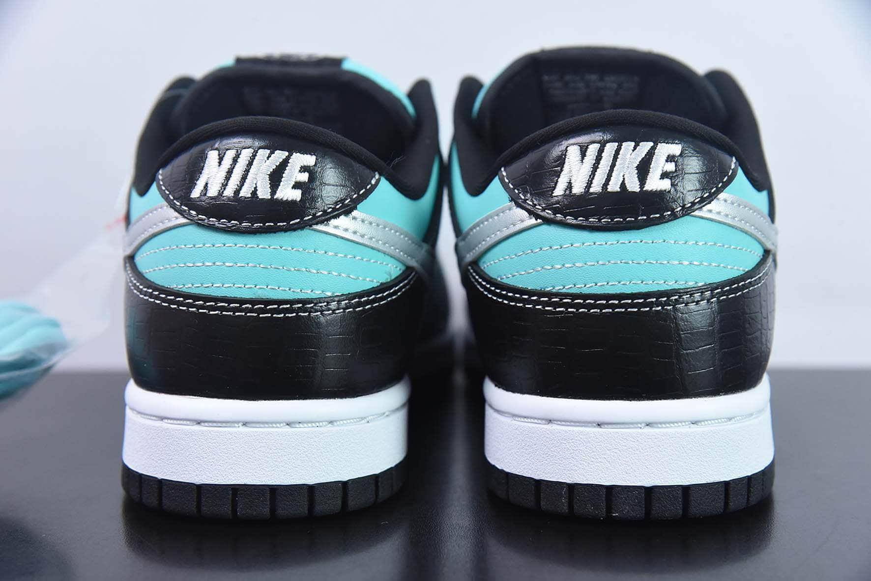 耐克Nike Dunk SB Diamond Tiffany钻石薄荷绿SB低帮运动休闲板鞋纯原版本 货号：304292-402 