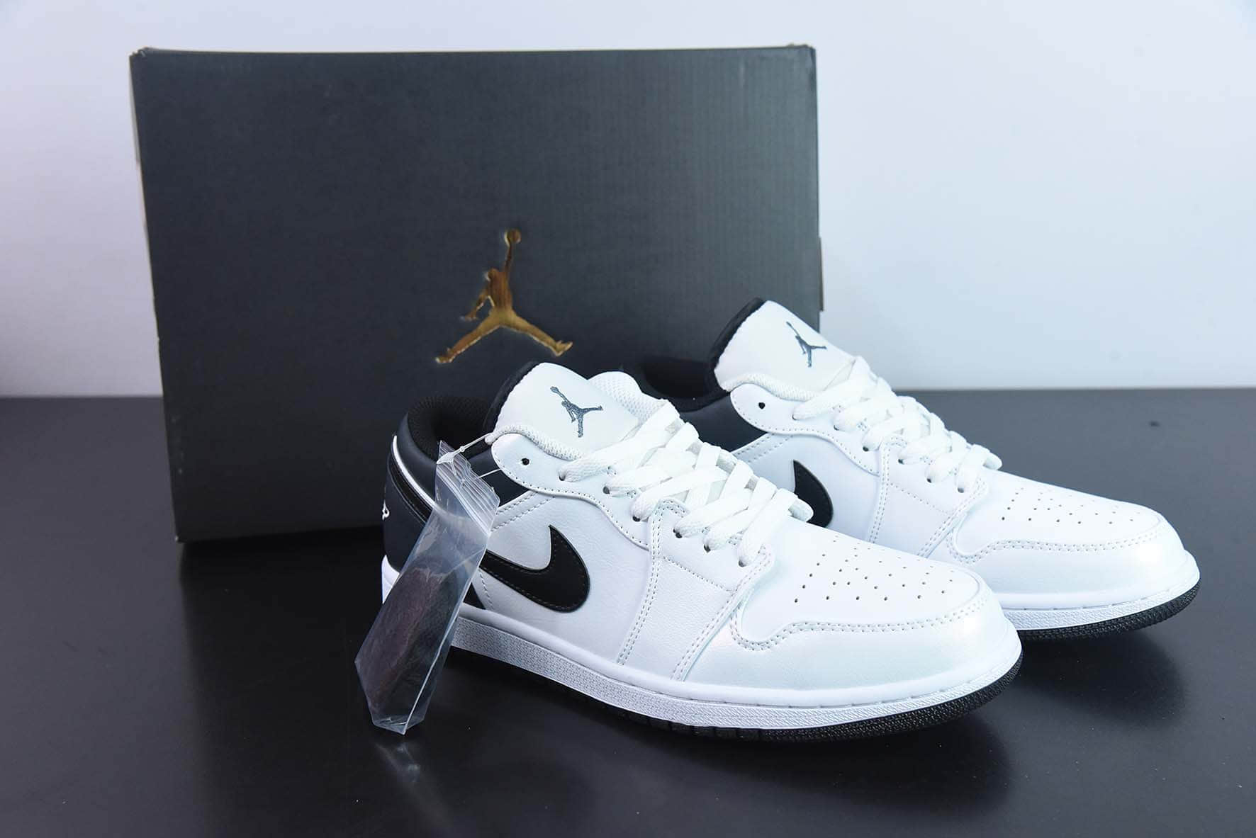 乔丹Air Jordan 1 Low AJ1白黑低帮篮球鞋纯原版本 货号:553560-132