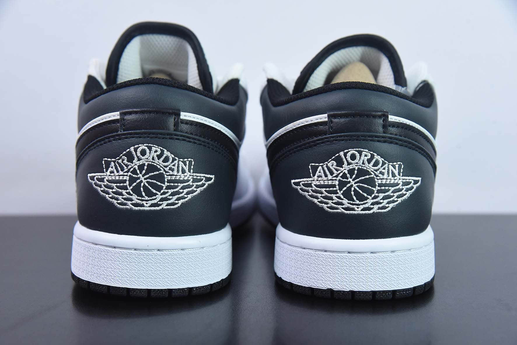 乔丹Air Jordan 1 Low AJ1白黑低帮篮球鞋纯原版本 货号:553560-132