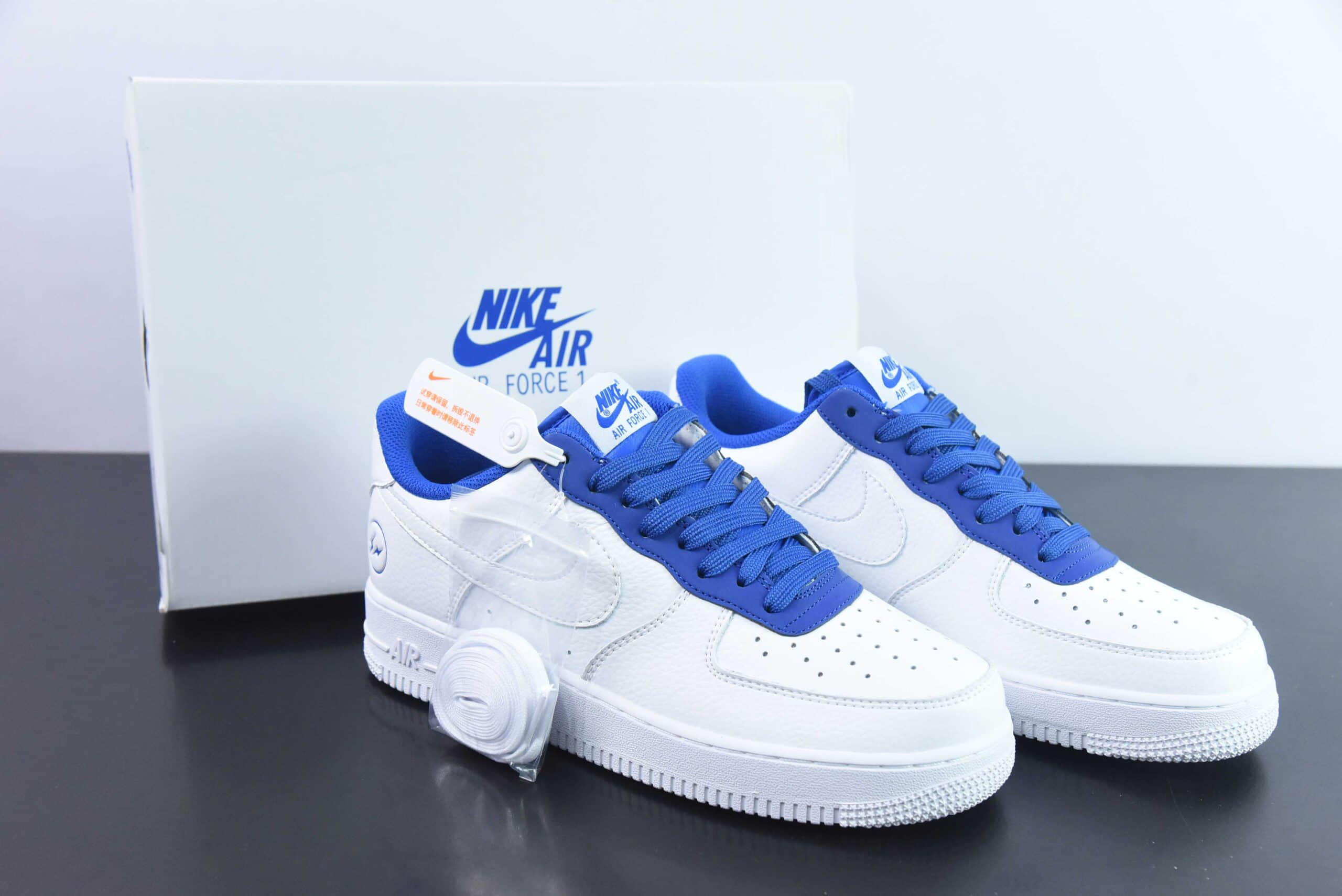 耐克Nike Fragment Design x Nike Air Force 1’07 LowFragment Design藤原浩主理品牌皮革白蓝藤原浩闪电空军一号经典低帮百搭休闲运动板鞋纯原版本 货号:TT0801-607