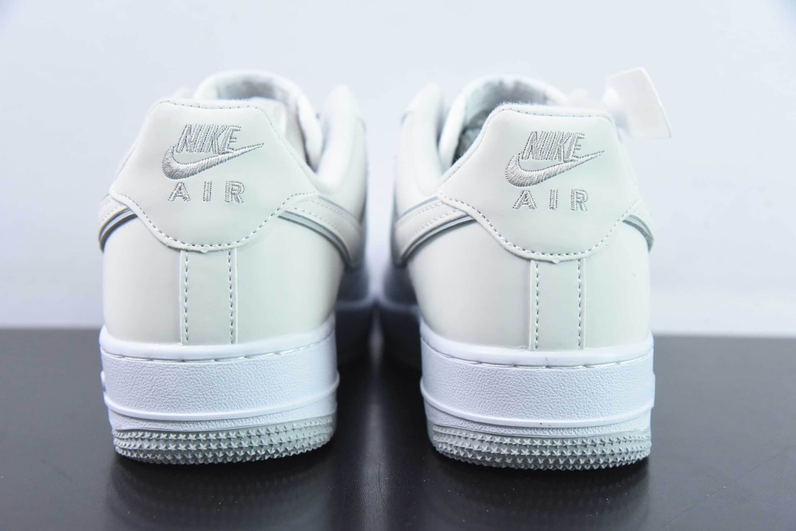 耐克Nike Air Force 1’07 Low皮革白浅灰小钩反光空军一号经典低帮休闲板鞋纯原版本 货号:YZ8115-006