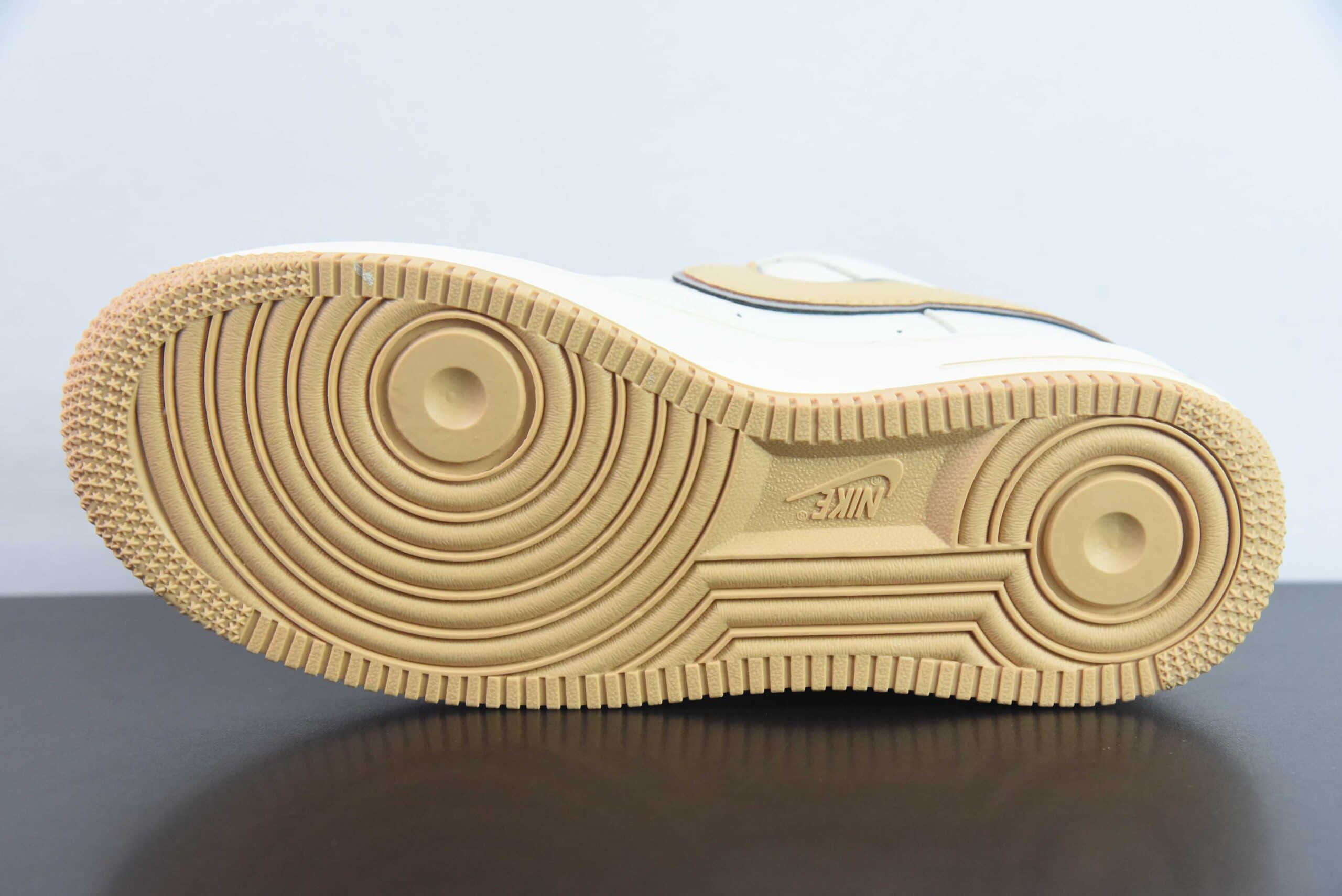 耐克Nike Air Force 1 Low Hoops卡其刺绣小钩空军一号低帮运动休闲板鞋纯原版本 货号:HP2369-005