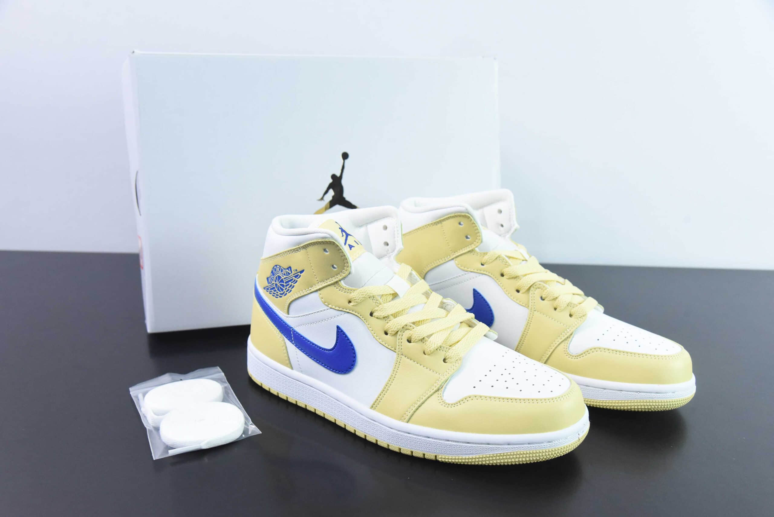乔丹Air Jordan 1 Mid AJ1黄白蓝中帮运动篮球鞋纯原版本 货号:BQ6472-701