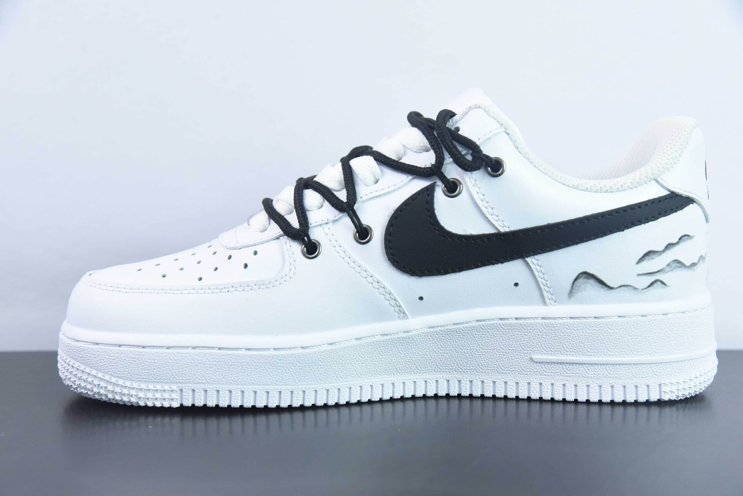 耐克Nike Air Force 1 AF1白黑涂鸦山水画空军一号低帮休闲板鞋纯原版本 货号:CW2288-111