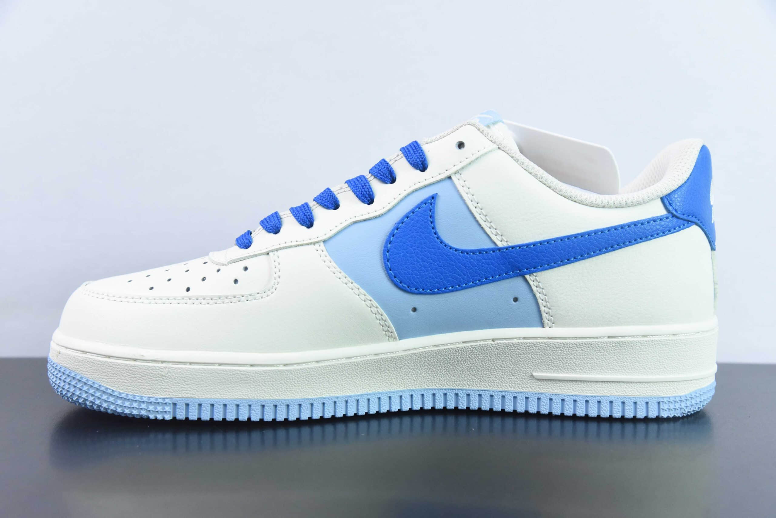 耐克Nike Air Force 1 AF1 白蓝刺绣小标空军一号低帮休闲板鞋纯原版本 货号:DB3301-211