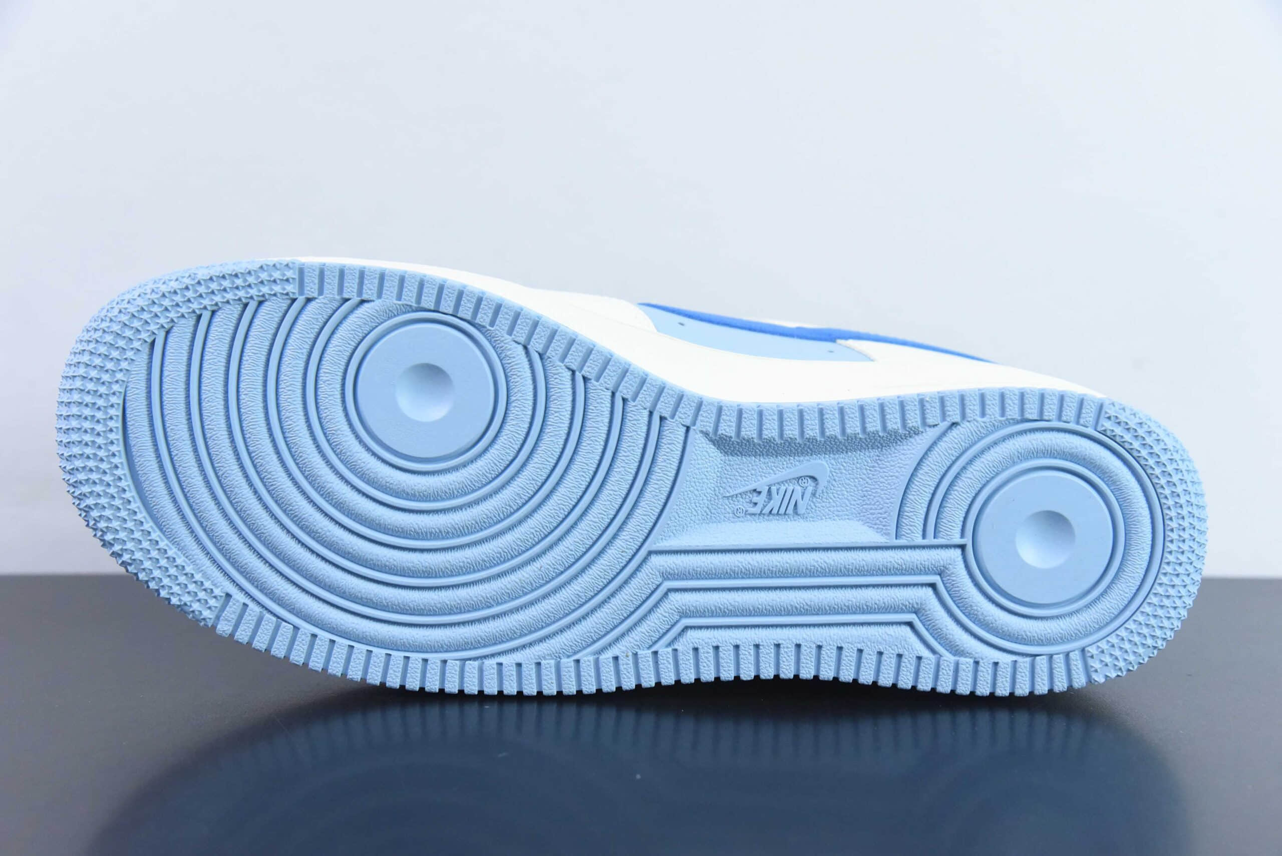 耐克Nike Air Force 1 AF1 白蓝刺绣小标空军一号低帮休闲板鞋纯原版本 货号:DB3301-211