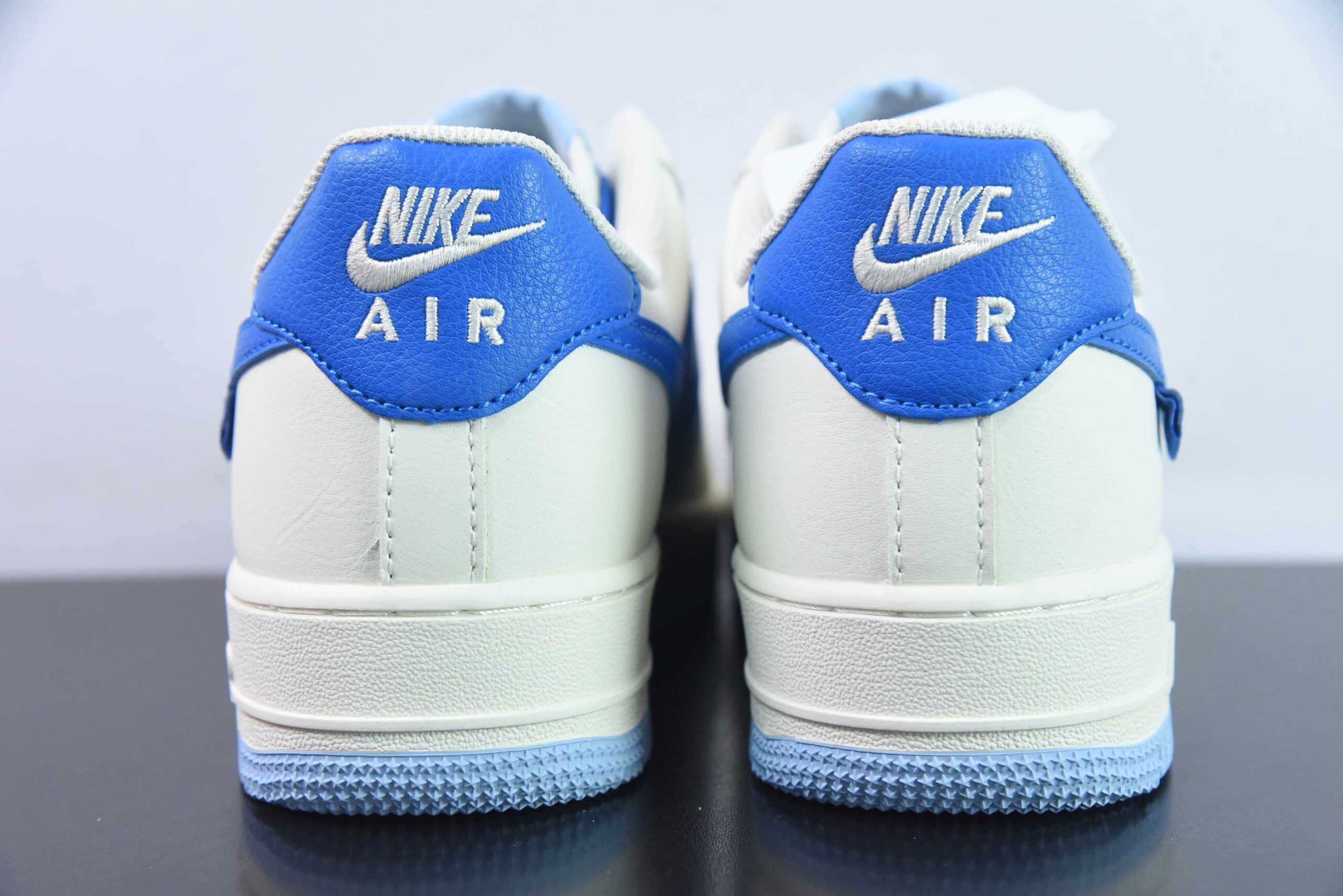 耐克Nike Air Force 1 AF1 白蓝刺绣小标空军一号低帮休闲板鞋纯原版本 货号:DB3301-211