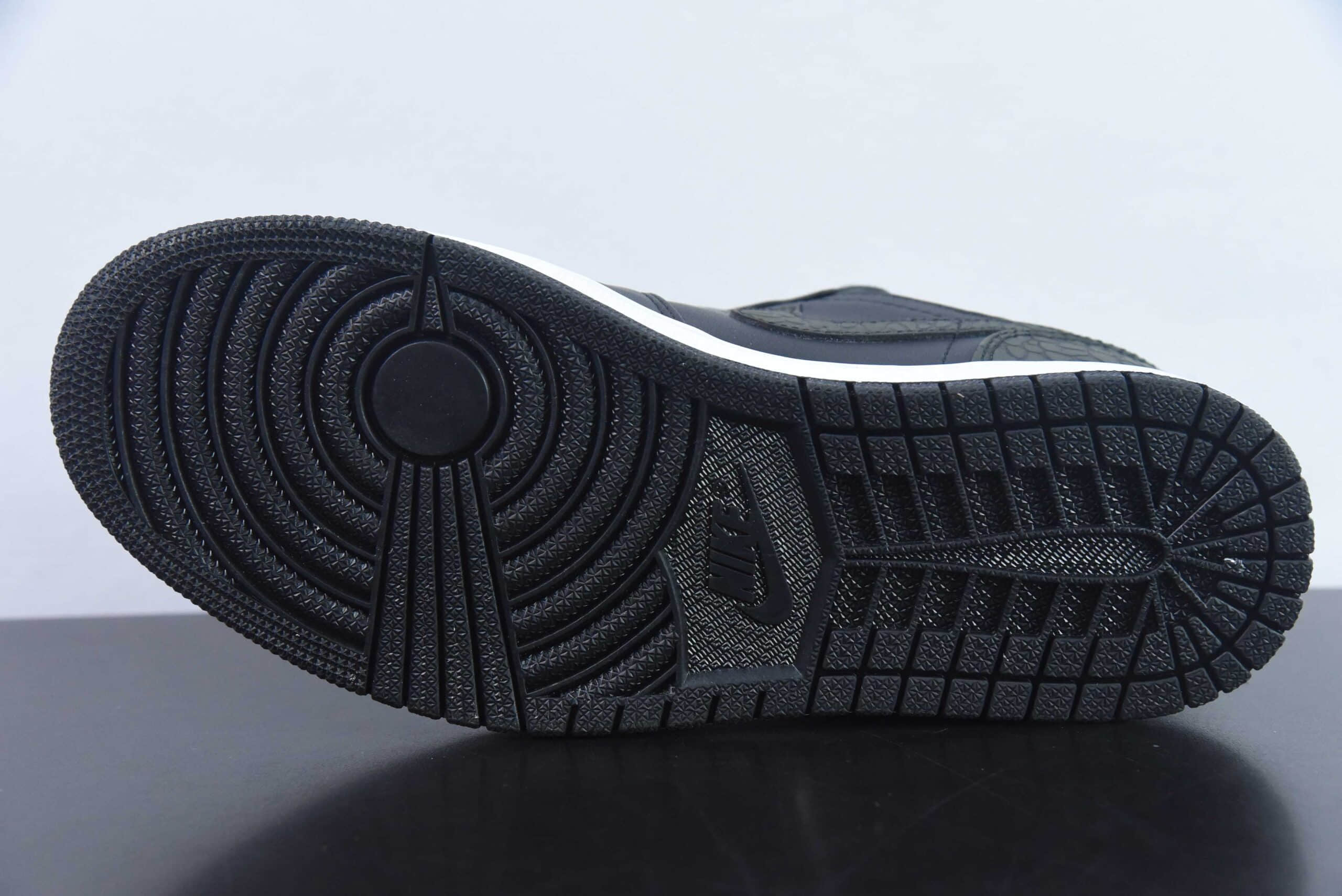 乔丹Air Jordan 1 Low “Black Elephant”AJ1爆裂纹黑武士低帮复古文化篮球鞋纯原版本 货号：FB9907-001 