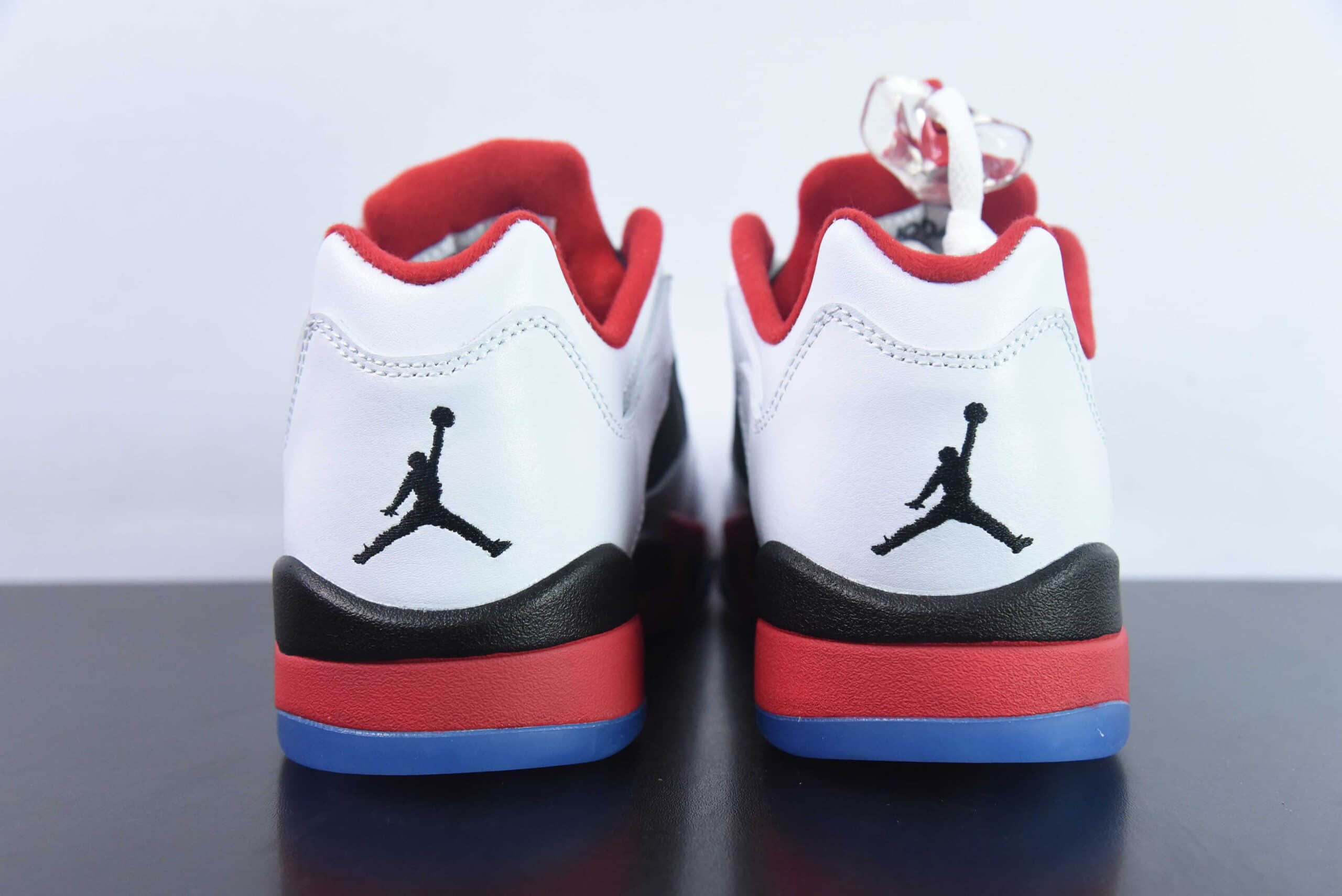 乔丹Air Jordan 5 Low ”Fire Red“ AJ5 乔5白红流川枫低帮篮球鞋纯原版本 货号：819171-101