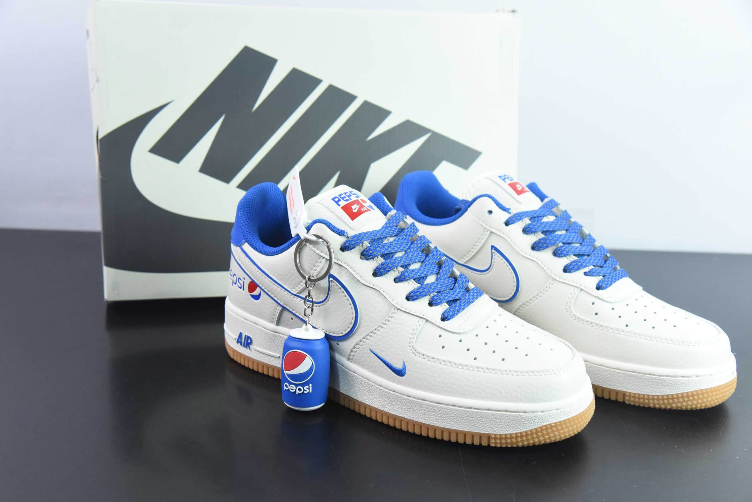 耐克Nike Air Force1 Low “百事可乐联名三代”空军一号低帮休闲板鞋纯原版本 货号:HD1699-101